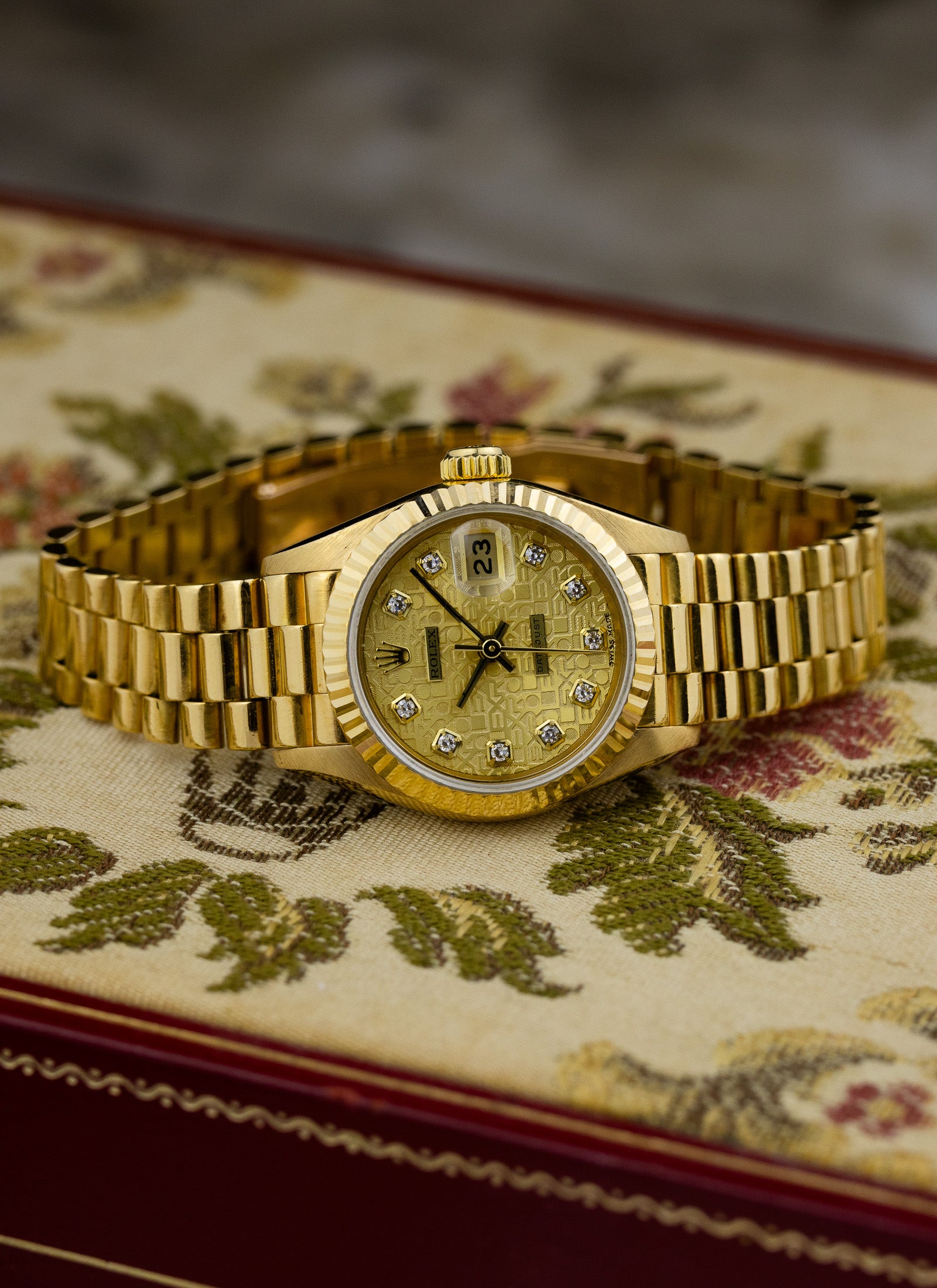 1987 18K Lady Rolex Datejust Diamonds Anniversary Dial 69178 Box