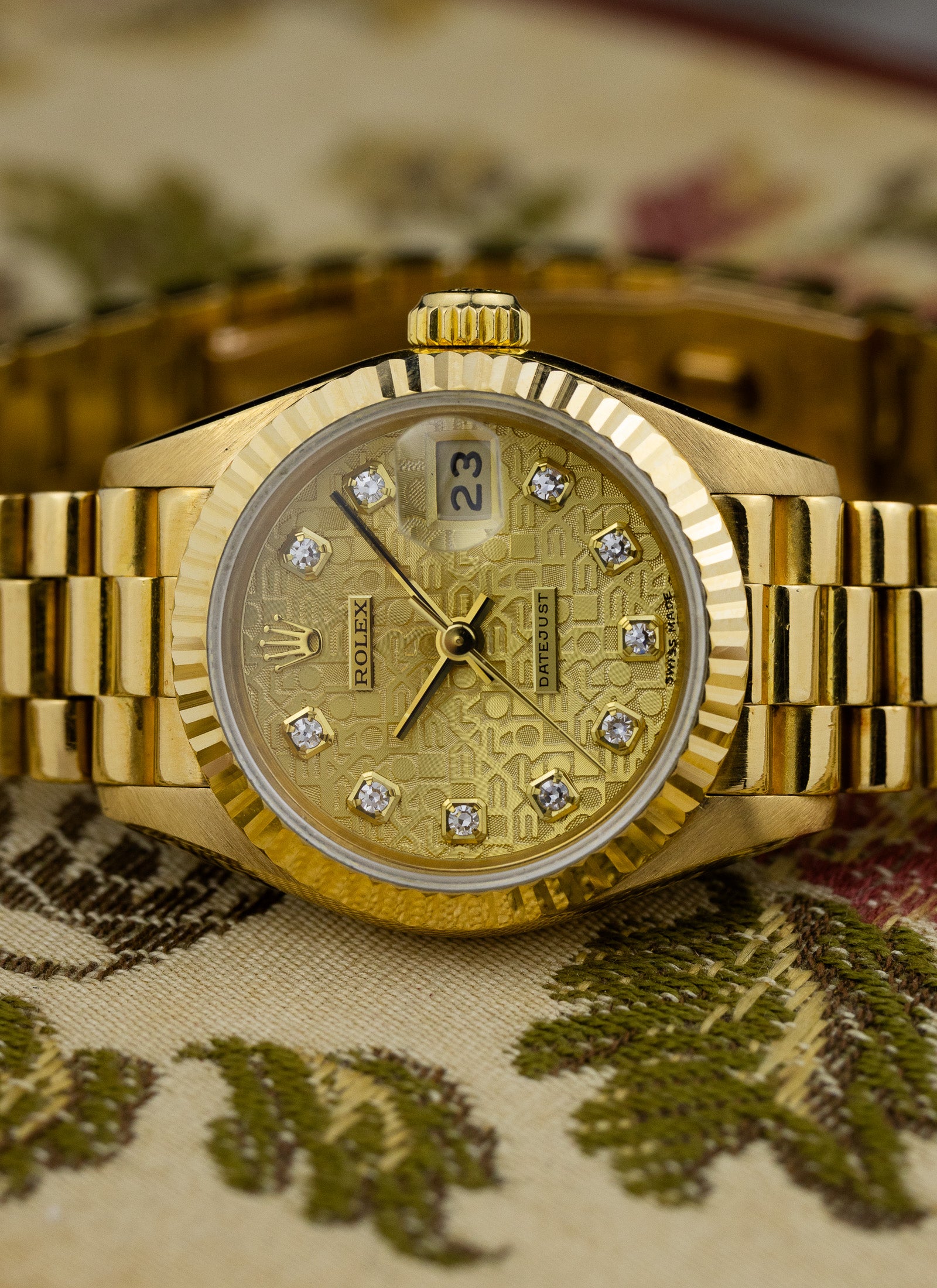 1987 18K Lady Rolex Datejust Diamonds Anniversary Dial 69178 Box