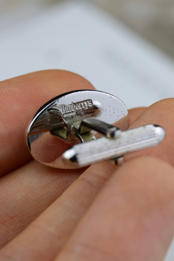 Burberry – stalowe spinki do mankietów z logo (SP002)