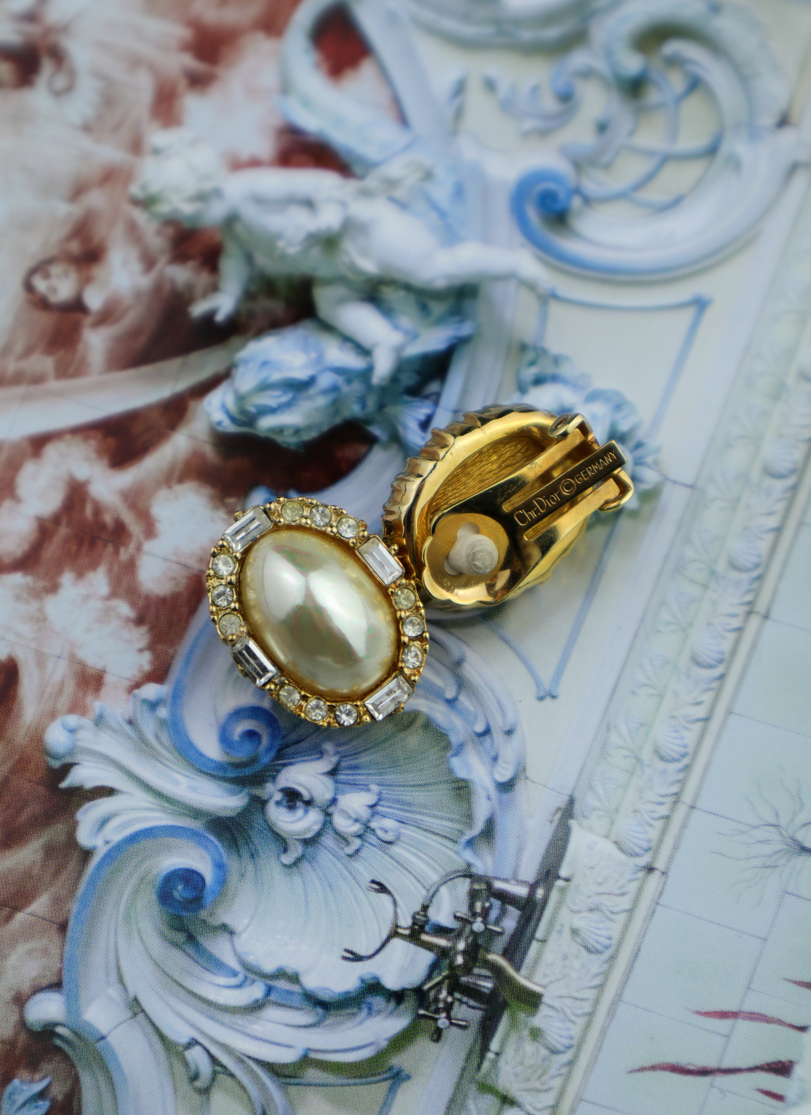 Christian Dior - klipsy z kryształkami i faux pearls