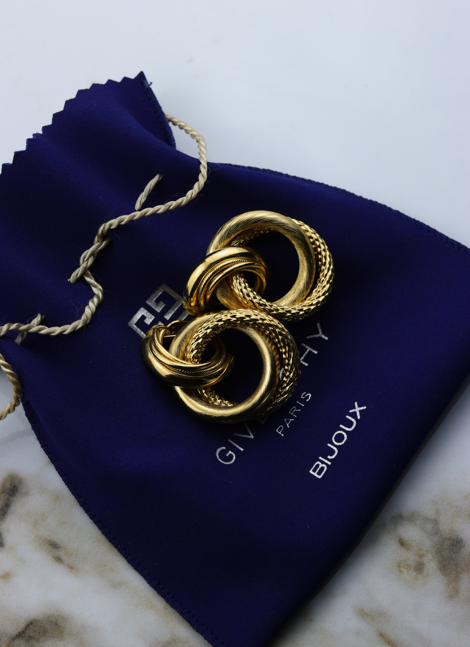 Givenchy - podwójne koła