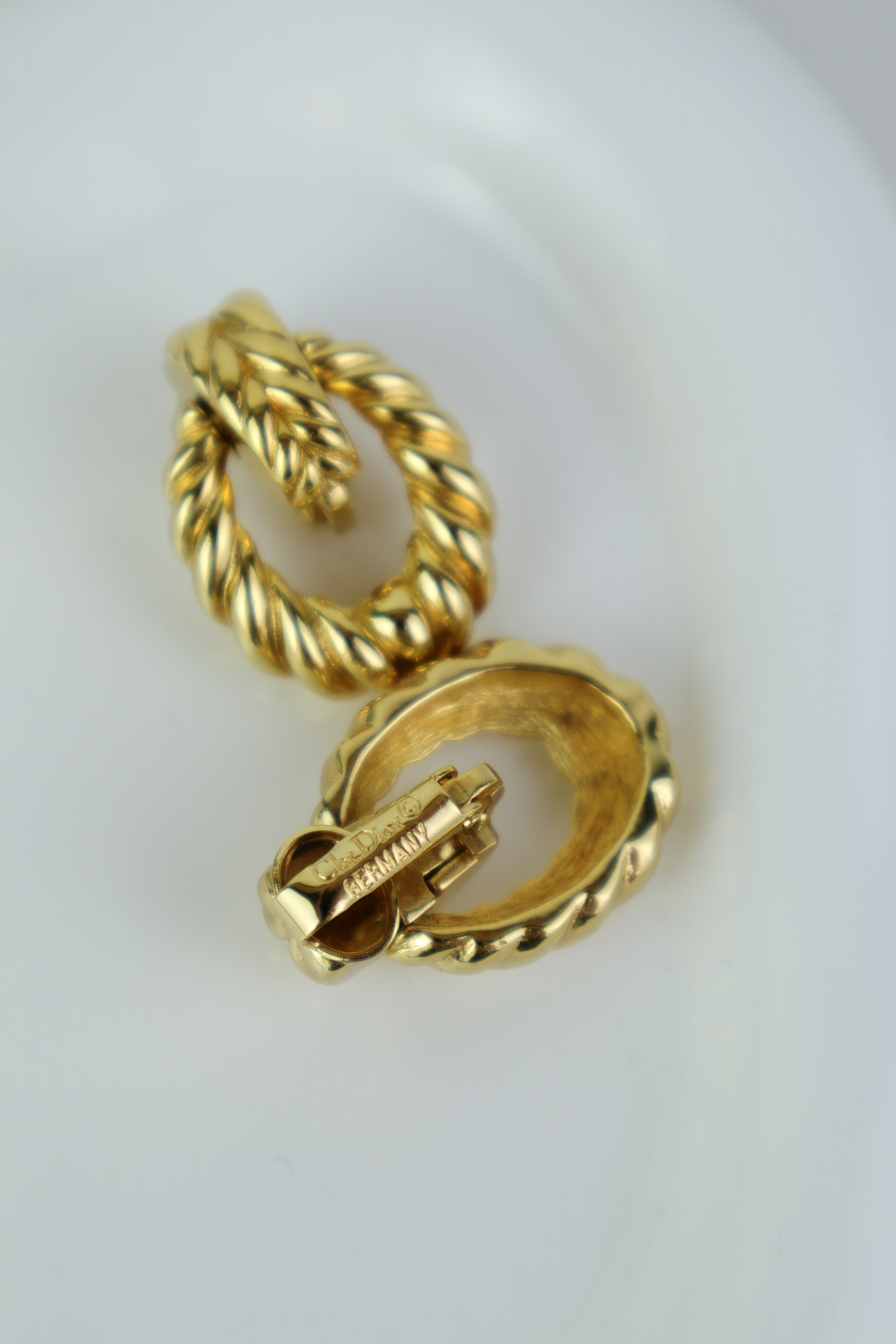 Christian Dior - klipsy vintage kołatka