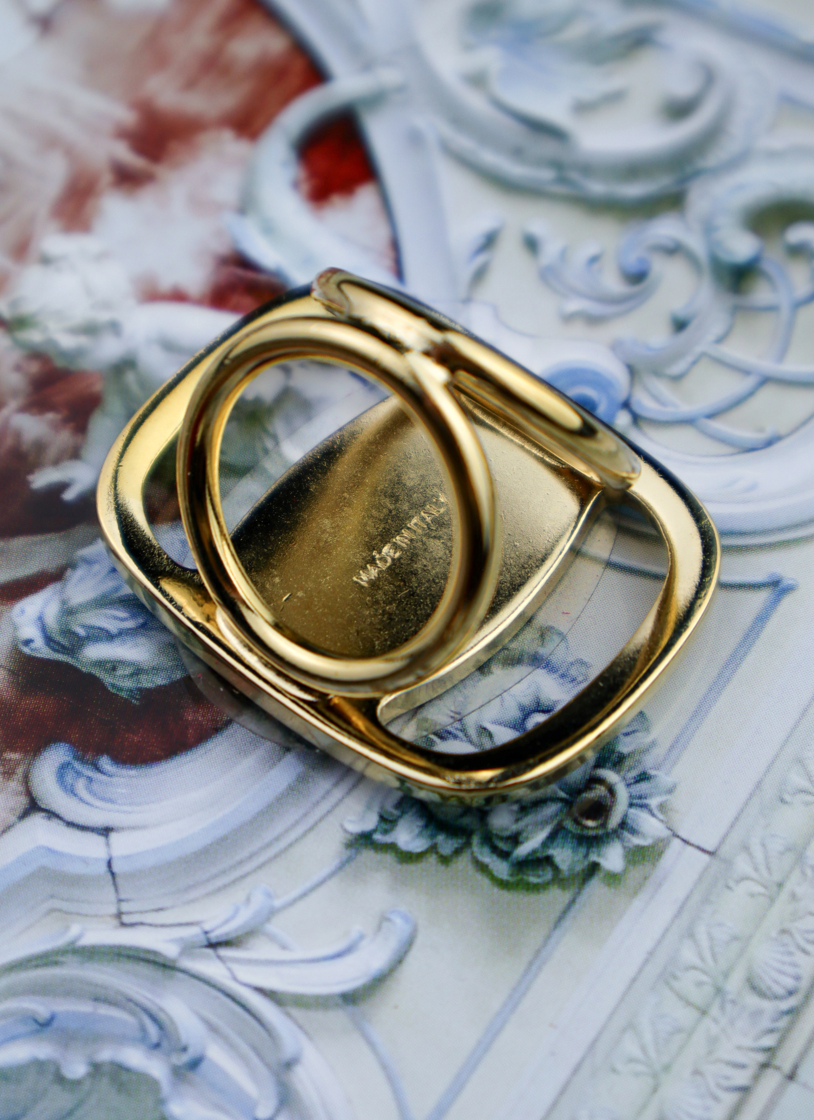 Salvatore Ferragamo - ring do apaszki (new old stock)