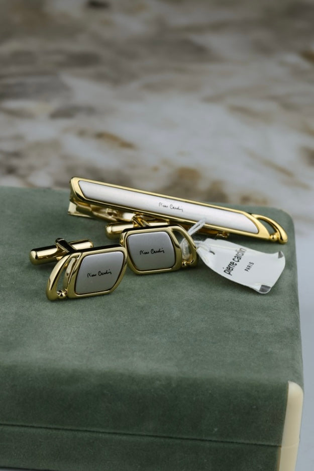 Pierre Cardin – zestaw spinek do mankietów i krawata stalowo-złoty z logo (S44)