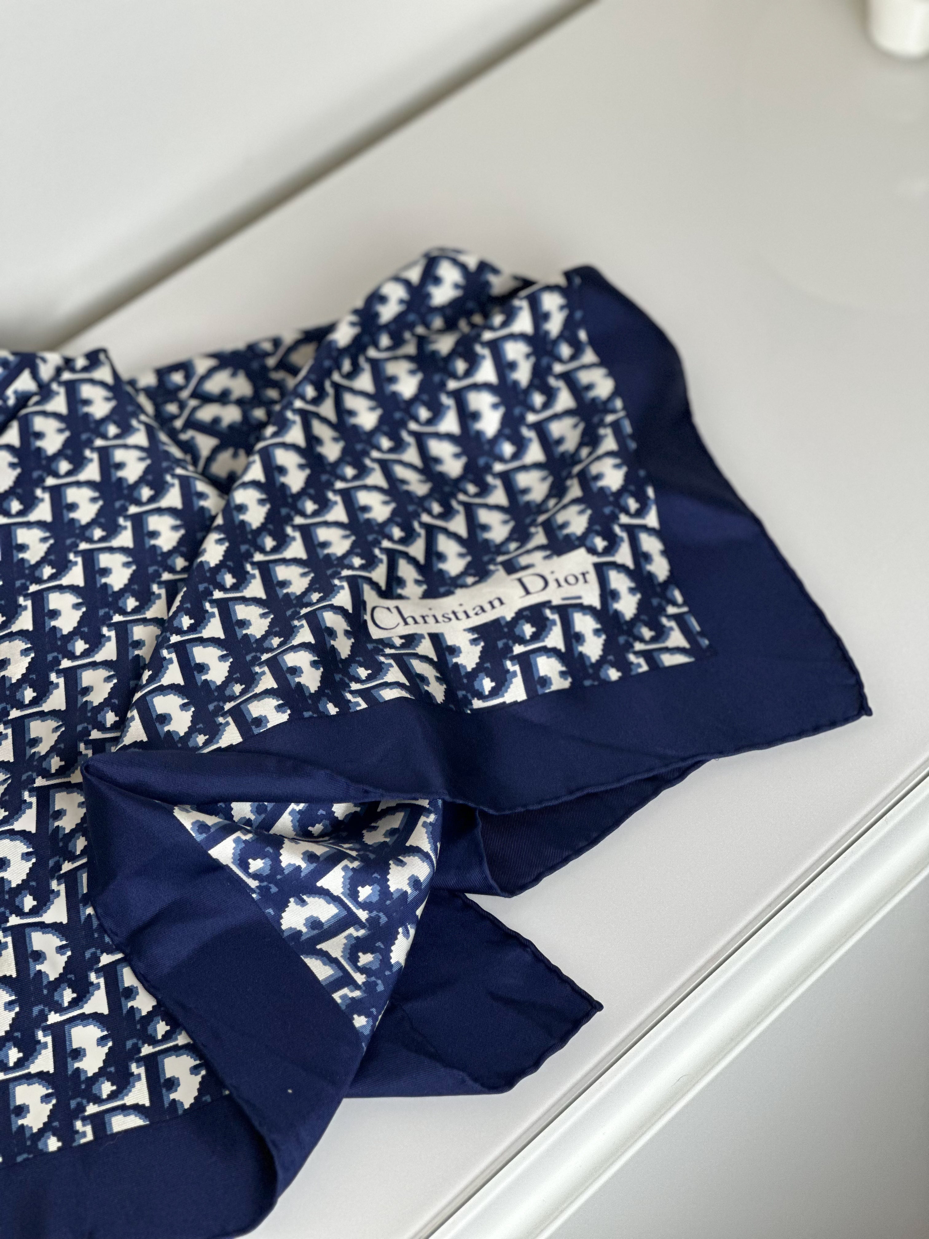 Christian Dior - jedwabna apaszka vintage w monogram granatowa