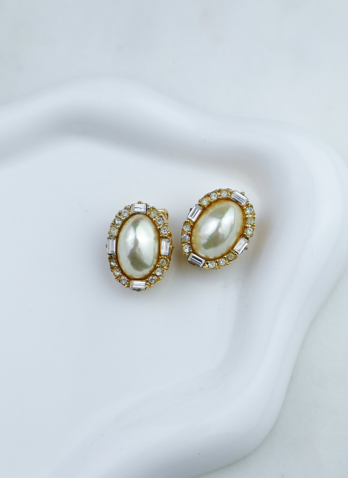 Christian Dior - klipsy z kryształkami i faux pearls