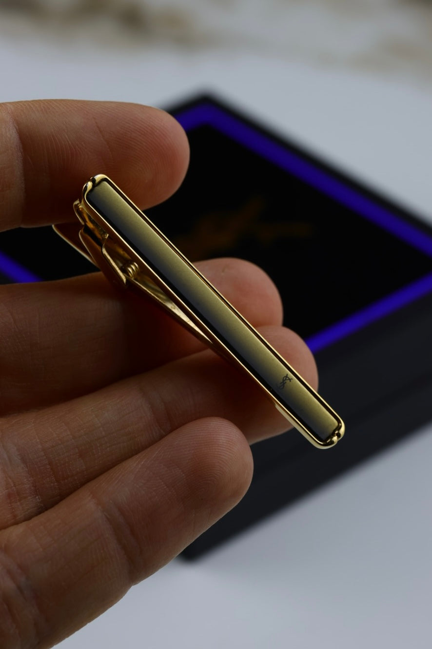 Yves Saint Laurent – zestaw spinki do mankietów, pozłacane z tygrysim okiem (S23)