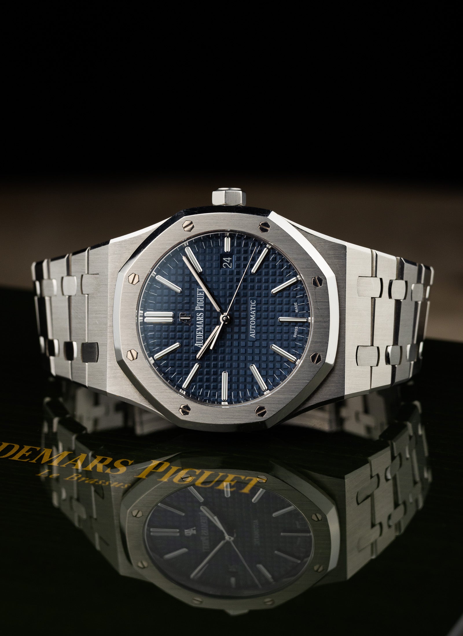 2015 Audemars Piguet Royal Oak 15400ST Box & Extract