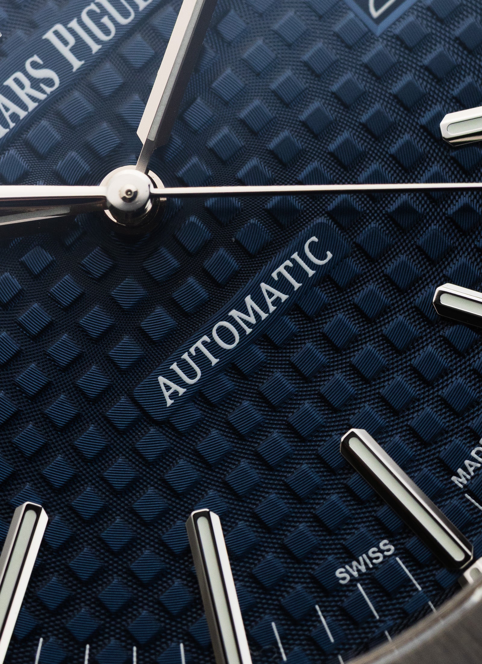 2015 Audemars Piguet Royal Oak 15400ST Box & Extract
