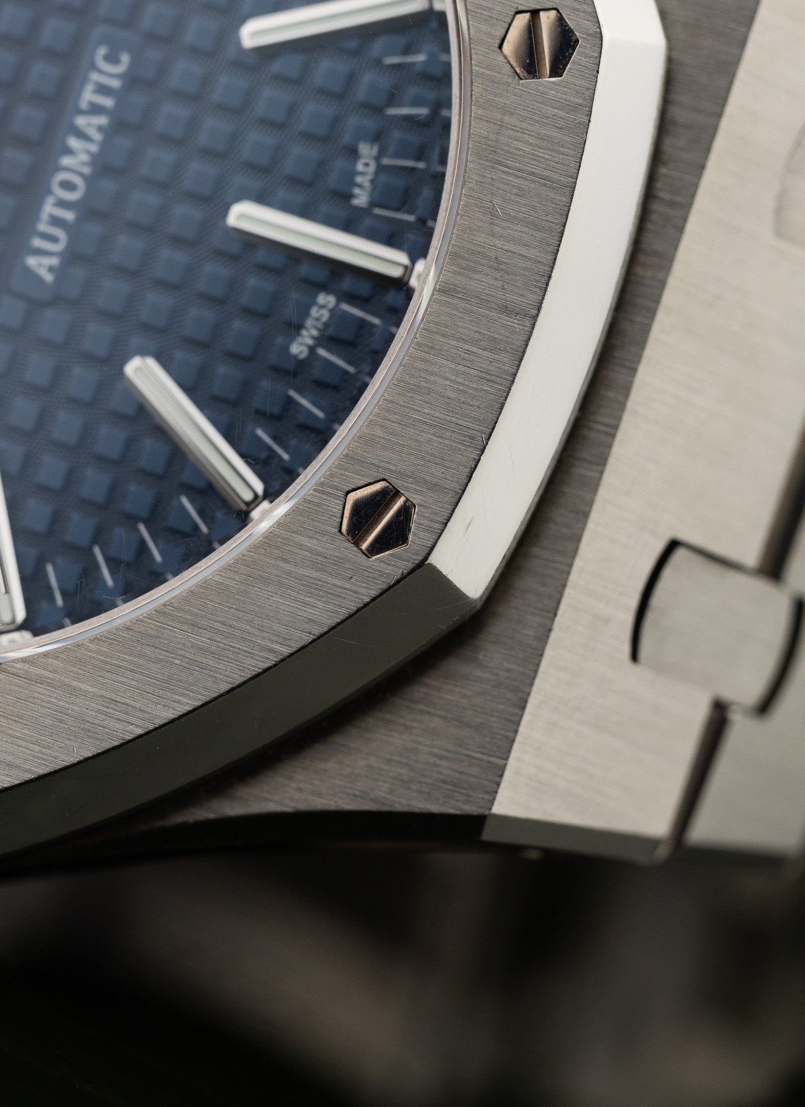 2015 Audemars Piguet Royal Oak 15400ST Box & Extract