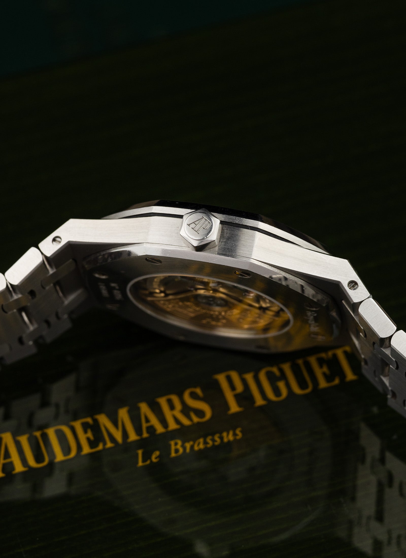 2015 Audemars Piguet Royal Oak 15400ST Box & Extract