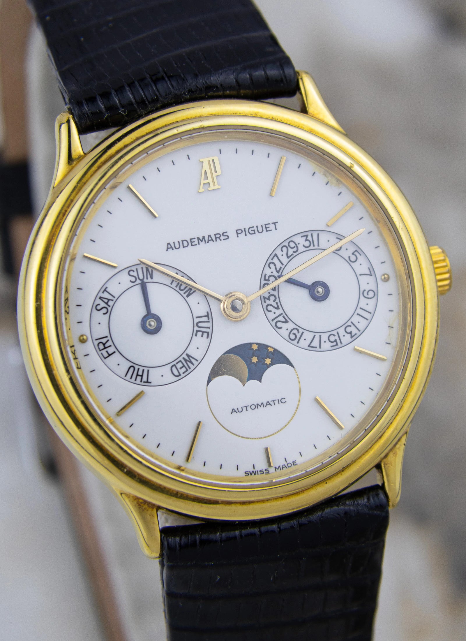 Pre-Order 1980s Audemars Piguet Moonphase Day-Date 25589