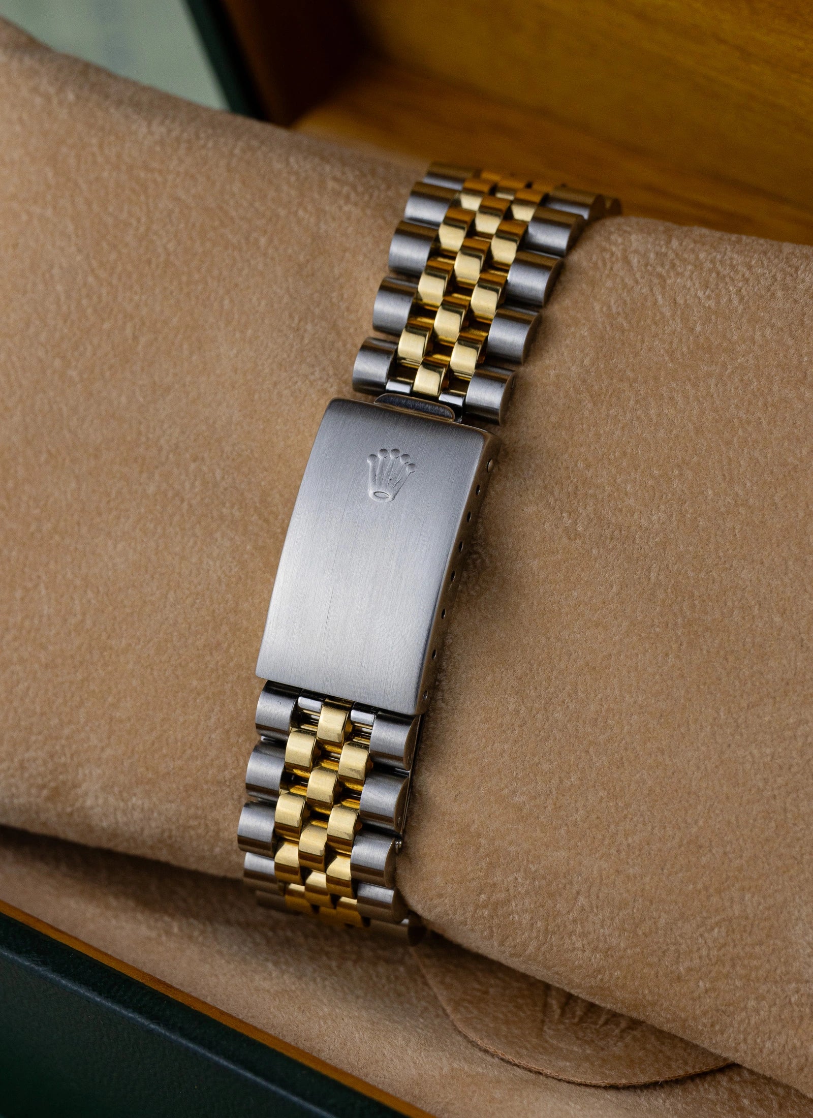 1989 Rolex Datejust 16233 Blue Vignette Diamond Dial Full Set