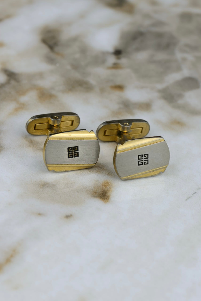 Givenchy – stalowo-złote spinki z czarnym logo (SP019)