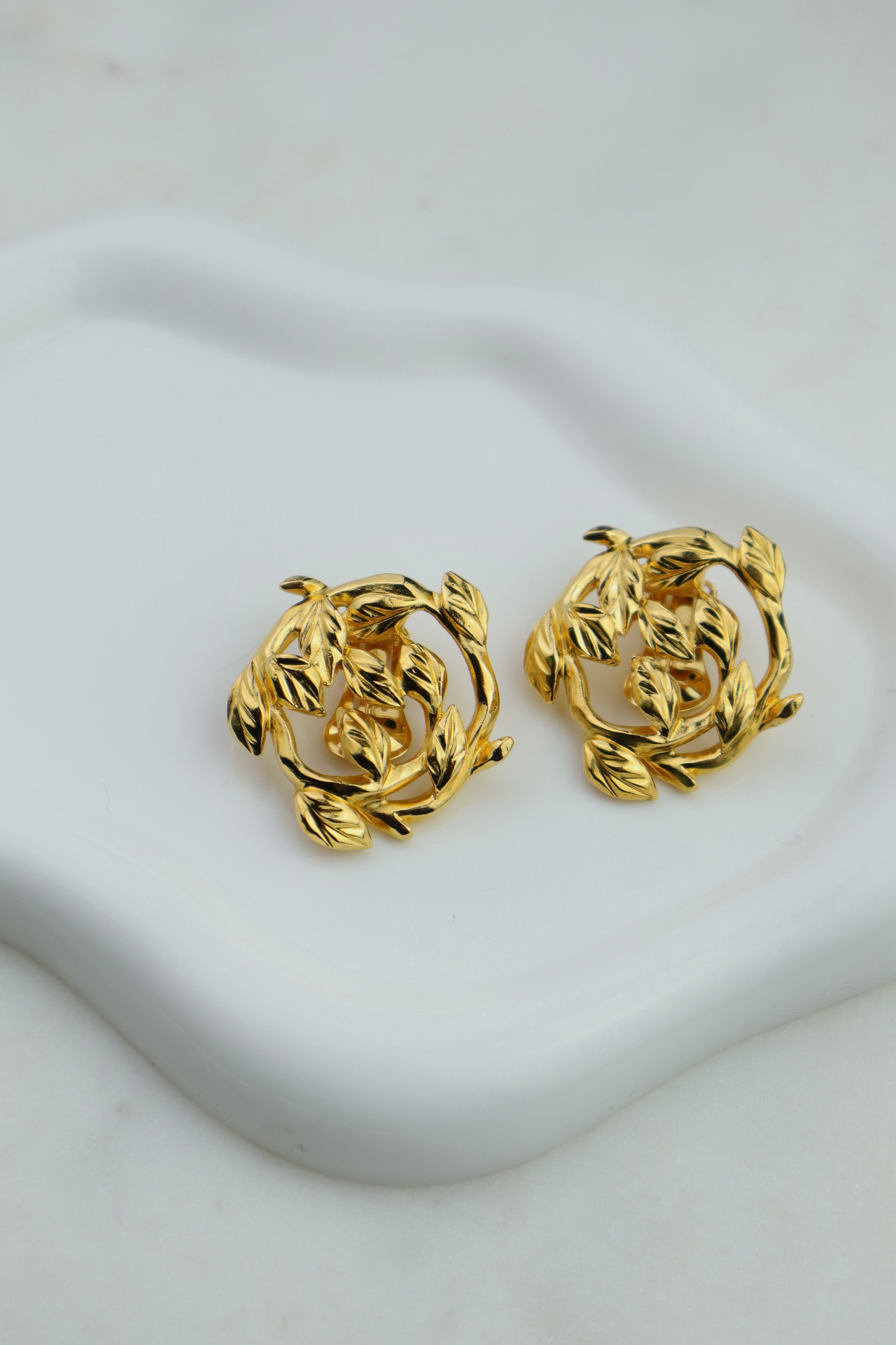 LANVIN - pozłacane klipsy vintage "Złote Liście"