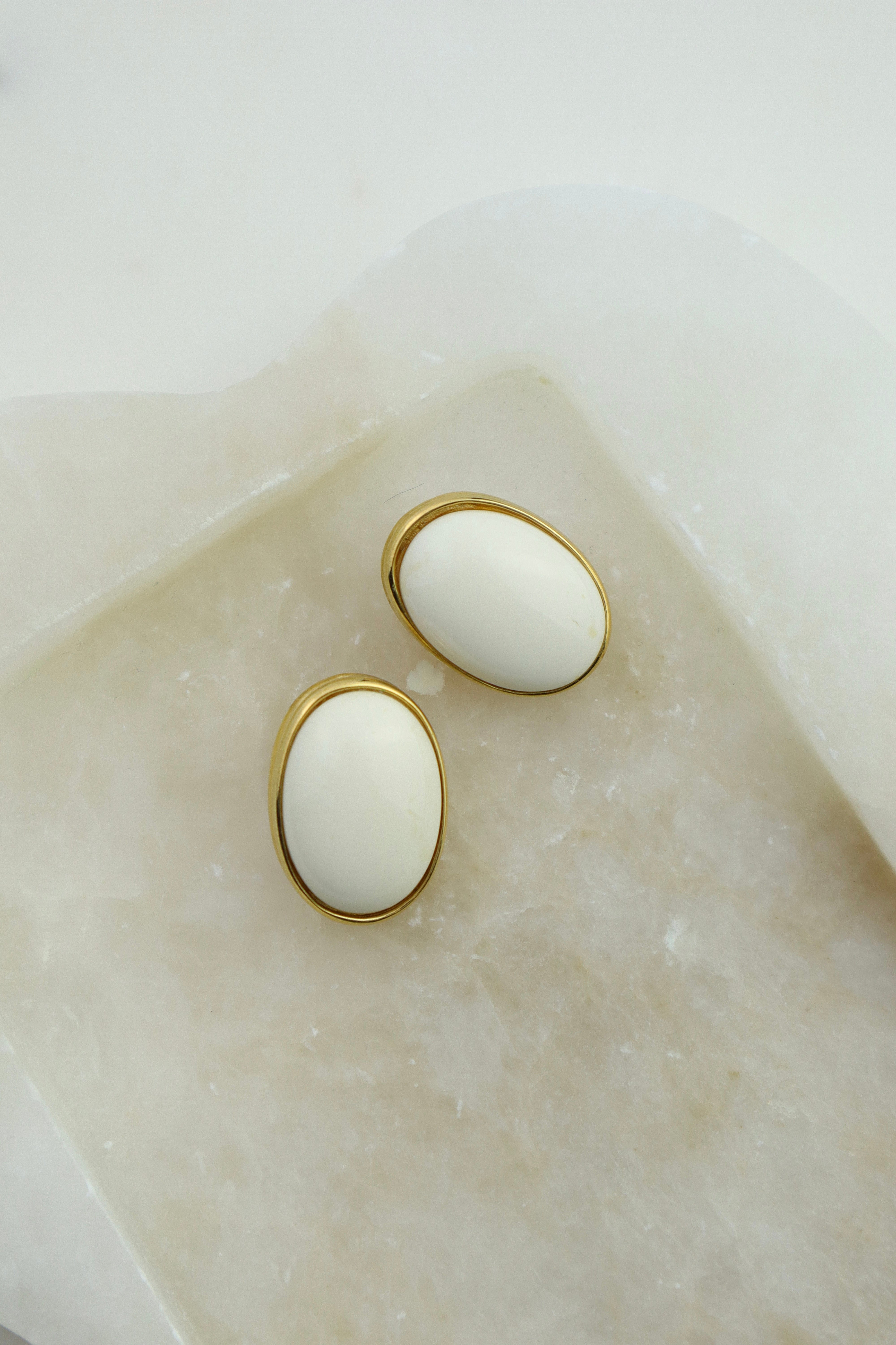 Givenchy - klipsy "ivory classic"