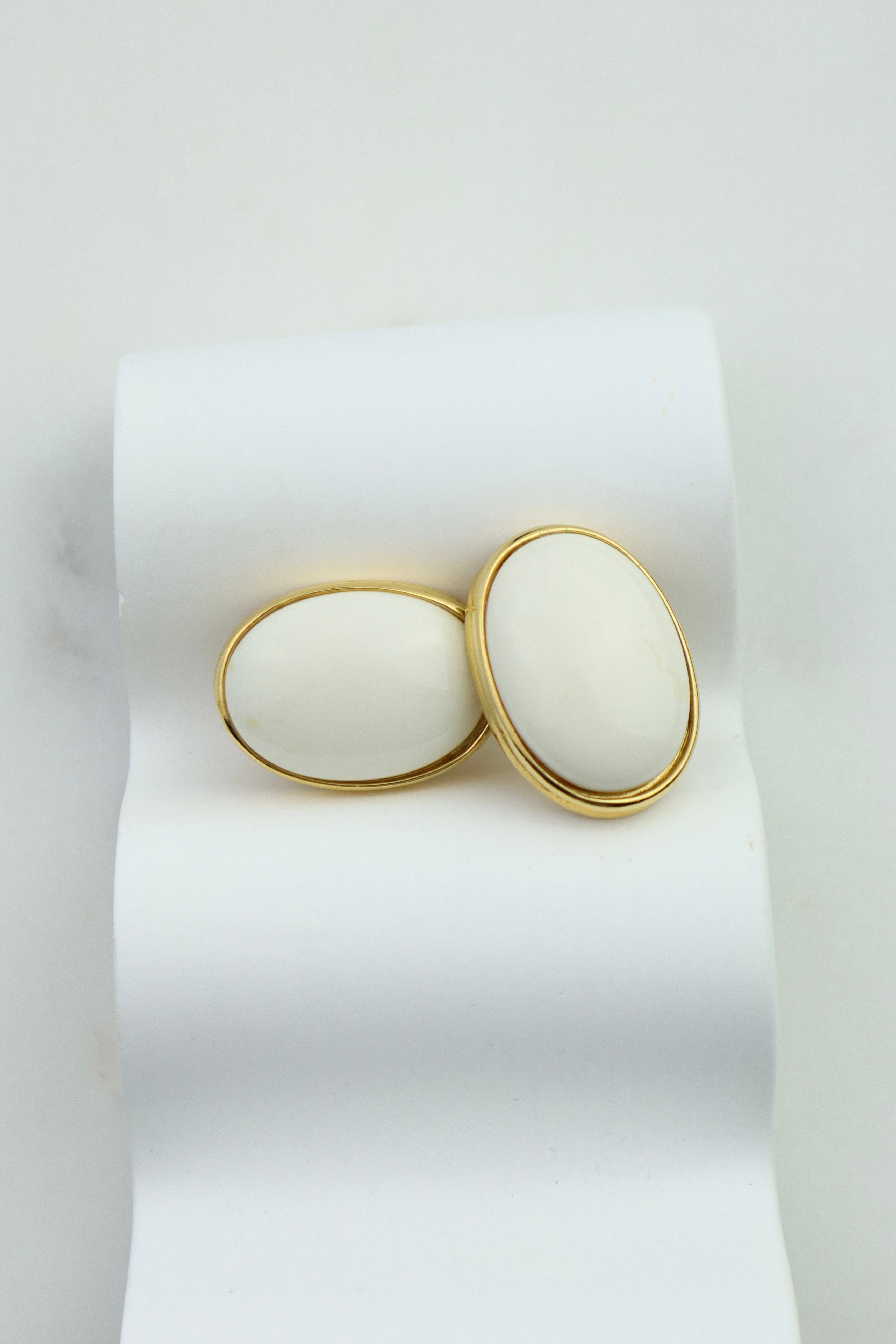 Givenchy - klipsy "ivory classic"