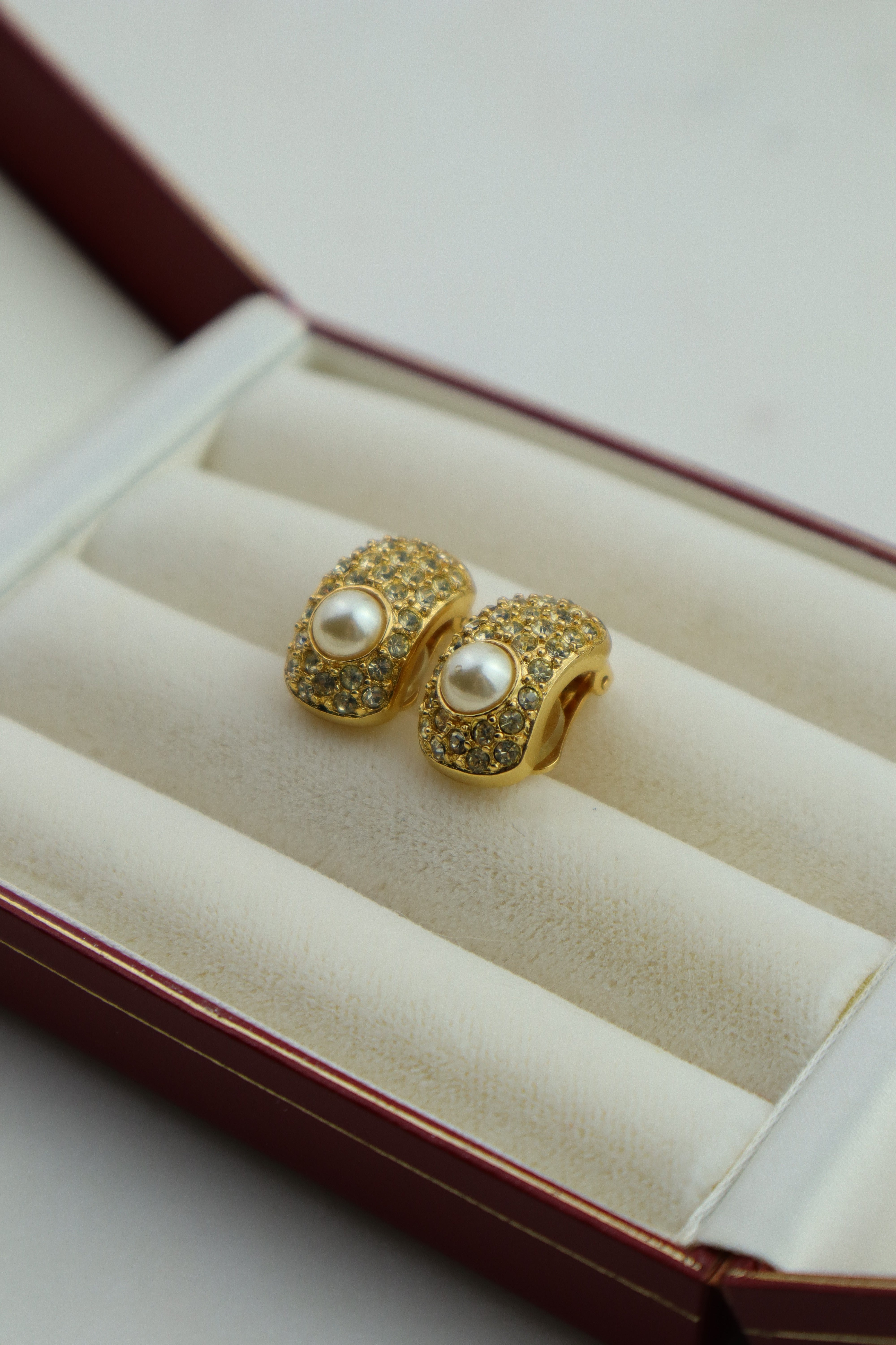 Christian Dior - klipsy „Pearl & Crystal”