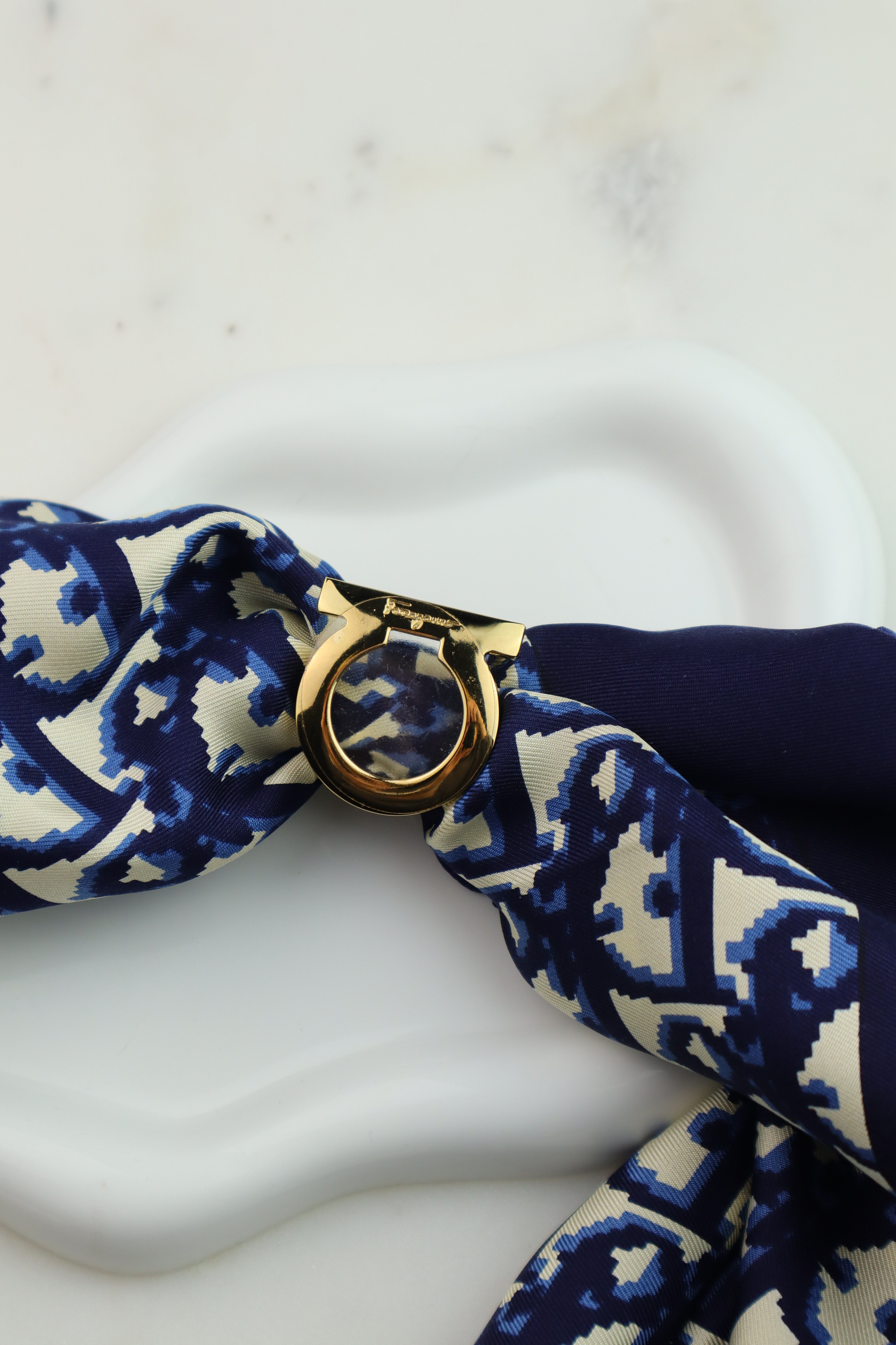 Salvatore Ferragamo - pierścień/ring do apaszki