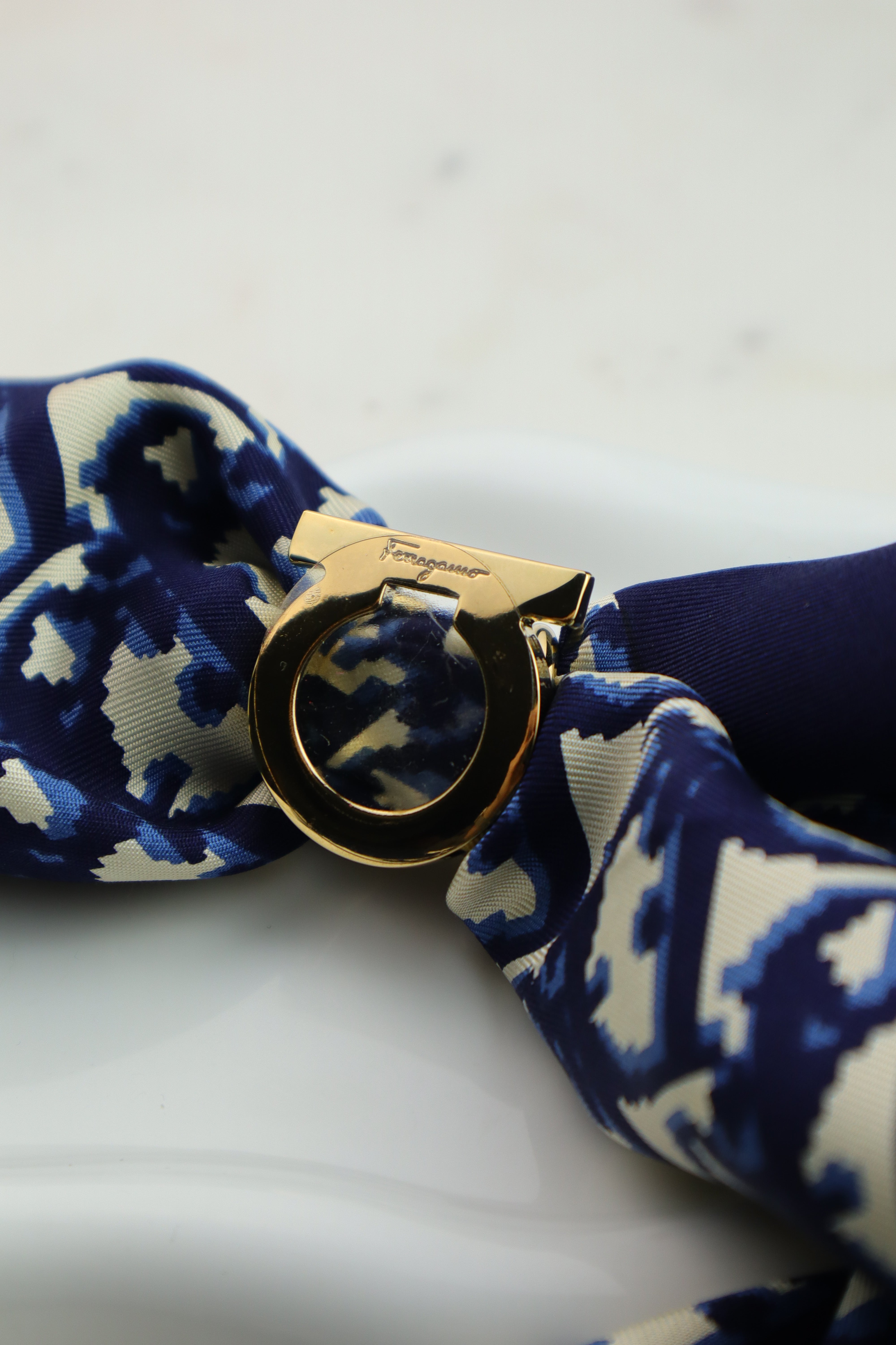 Salvatore Ferragamo - pierścień/ring do apaszki