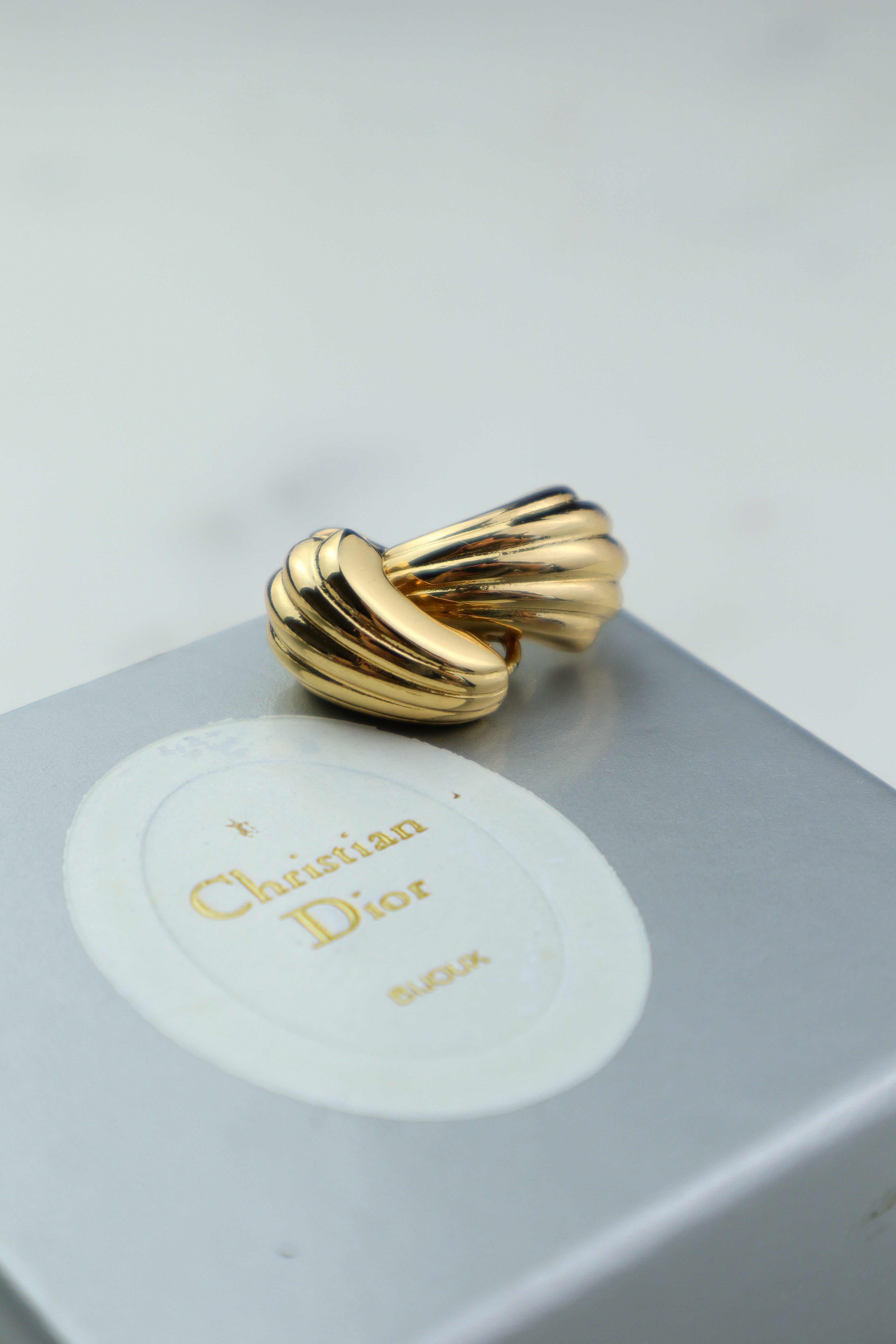 Christian Dior - vintage klipsy muszelki