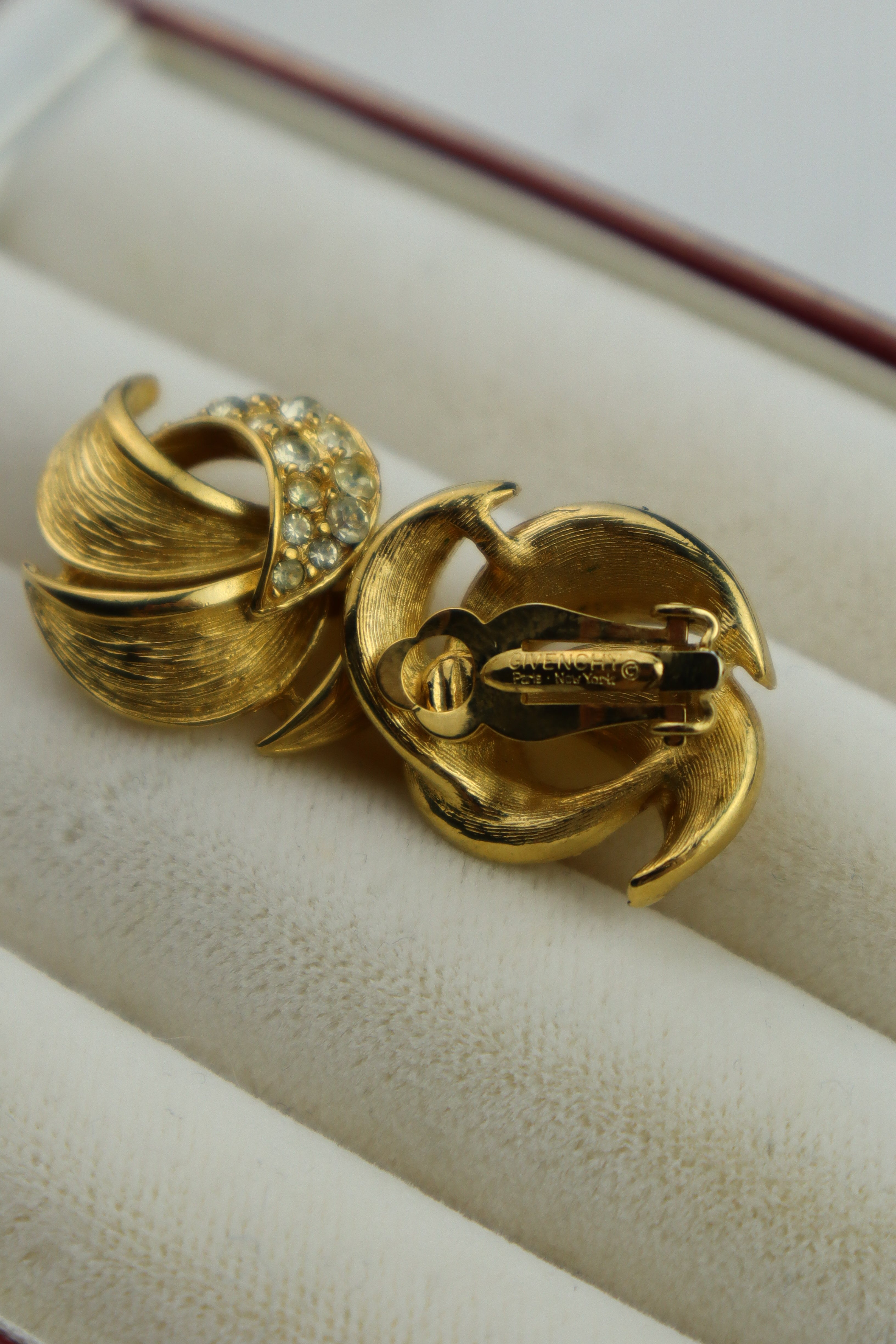 Givenchy - klipsy vintage z cyrkoniami