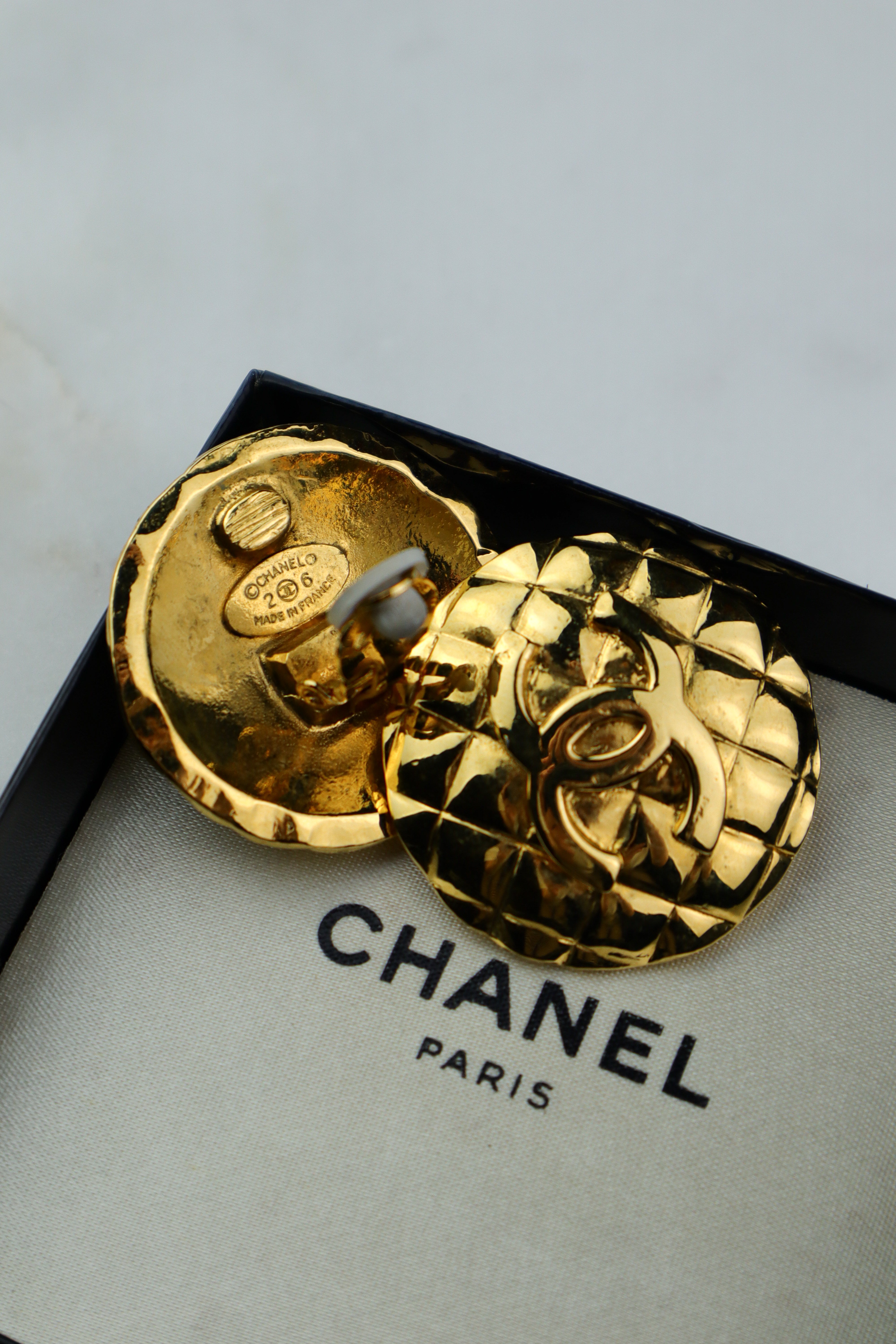 Chanel - klipsy vintage Matelassé sezon 26 (1990/91)
