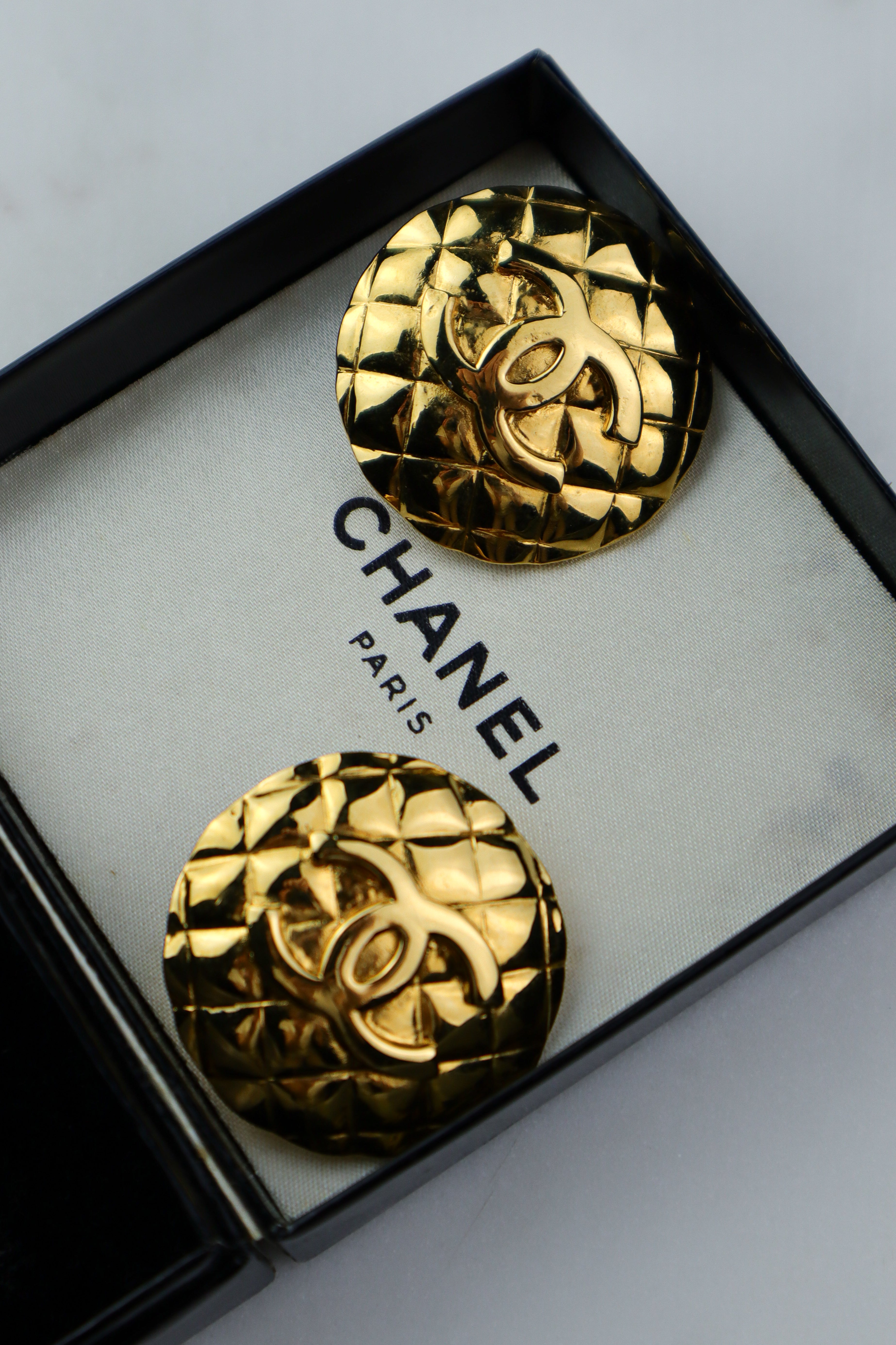 Chanel - klipsy vintage Matelassé sezon 26 (1990/91)