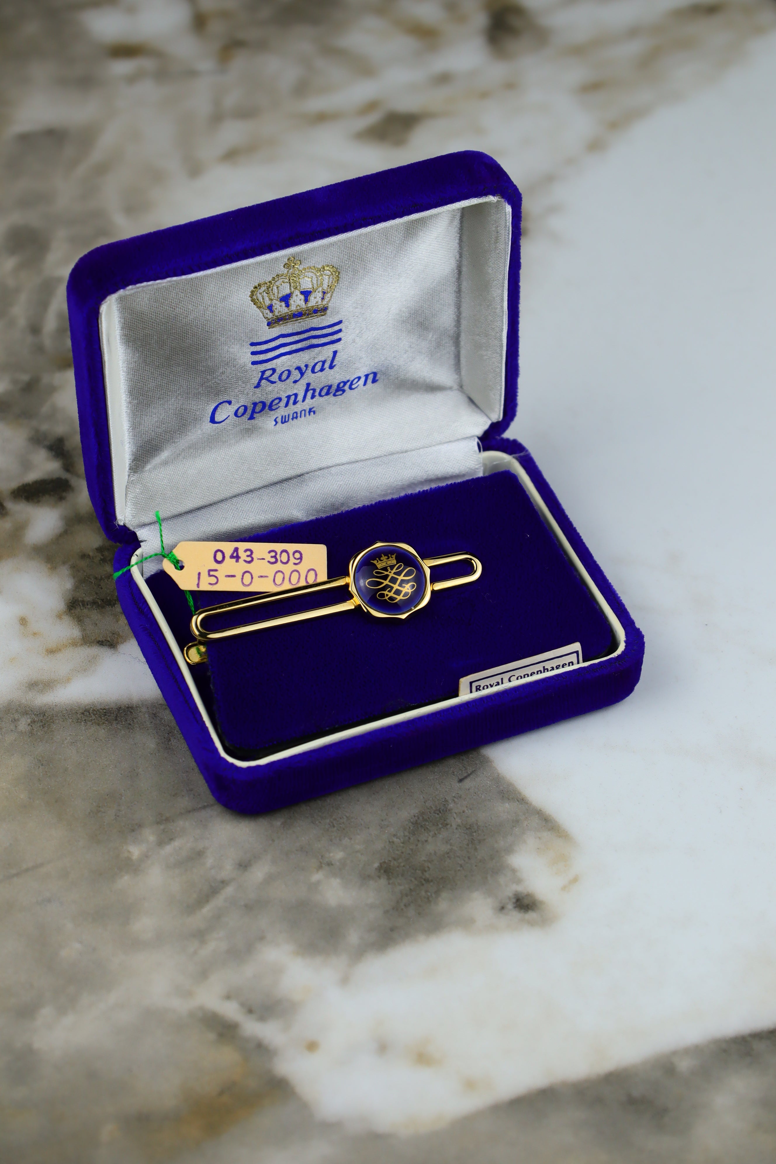 Royal Copenhagen – spinka do krawatu pozłacana z marynarskim emblematem (S17)