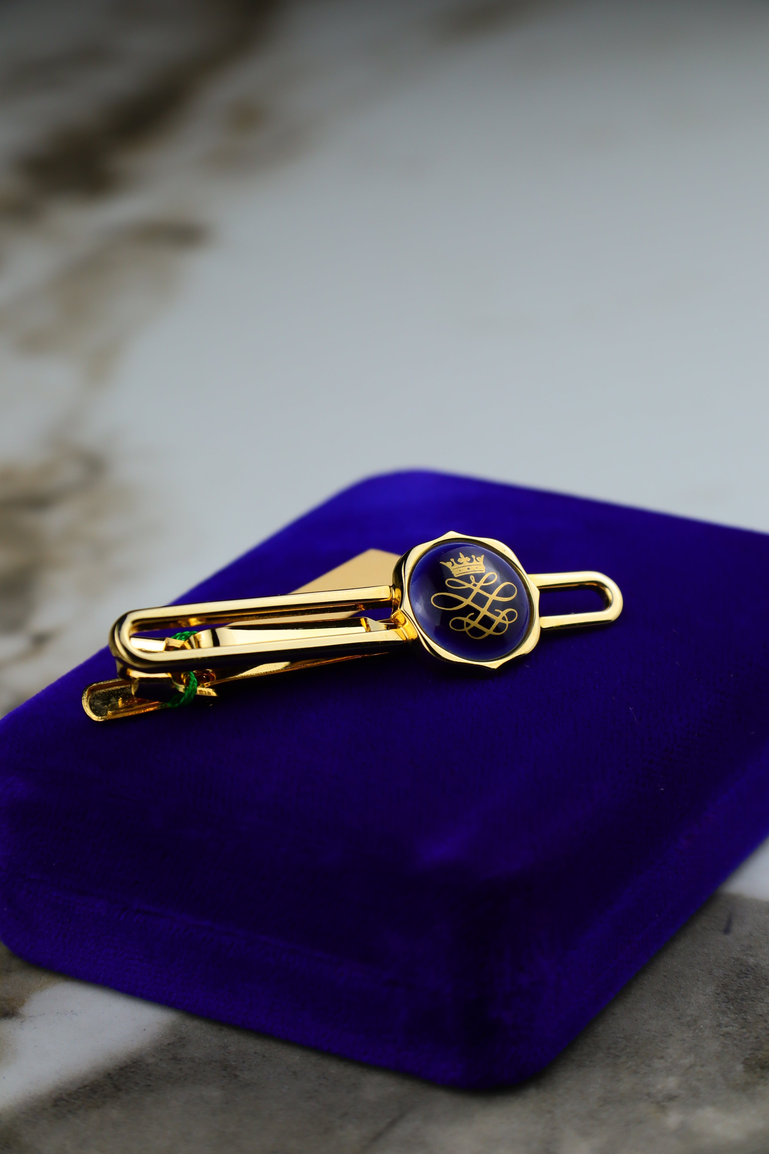 Royal Copenhagen – spinka do krawatu pozłacana z marynarskim emblematem (S17)