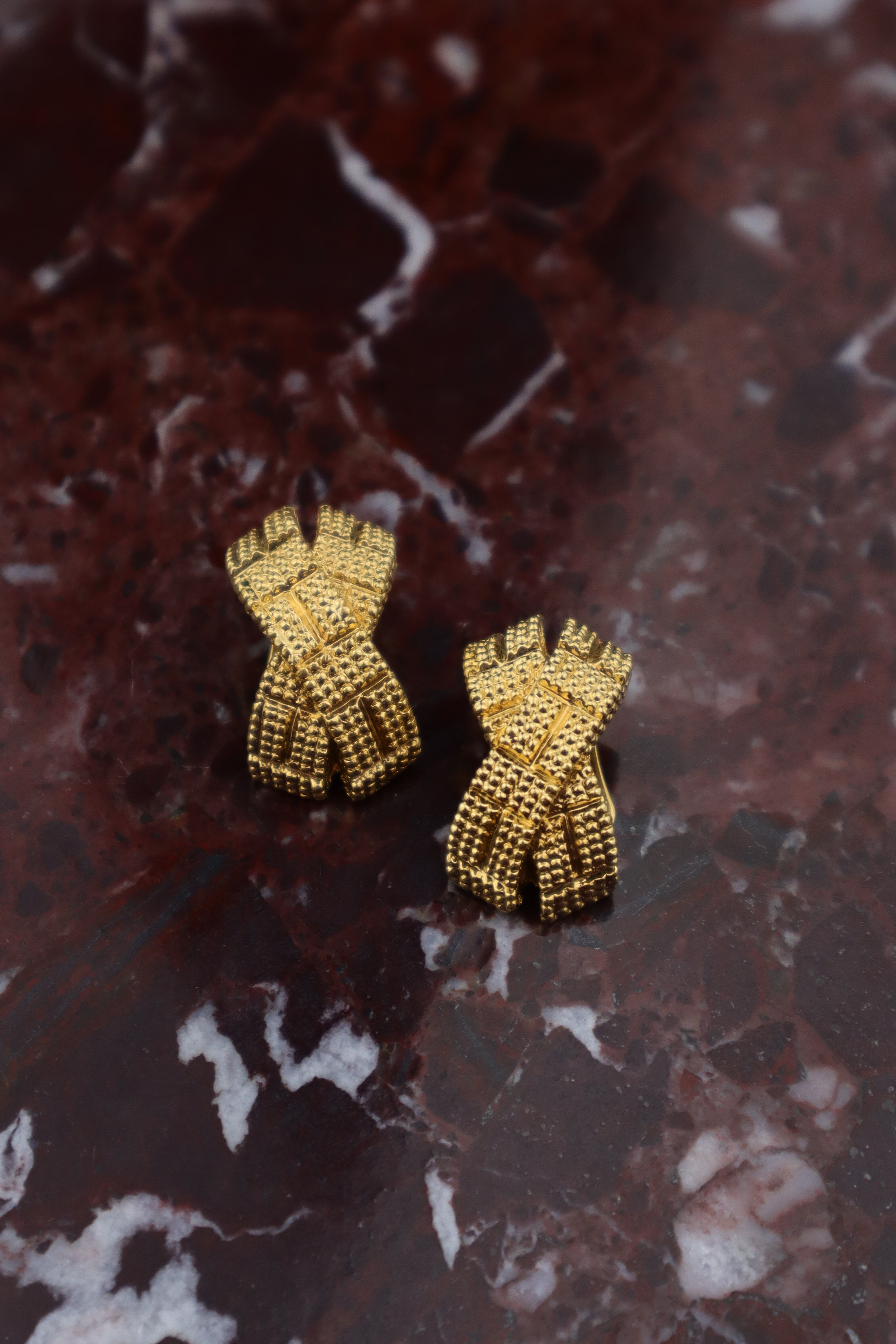 Dior – klipsy kultowe wstążki