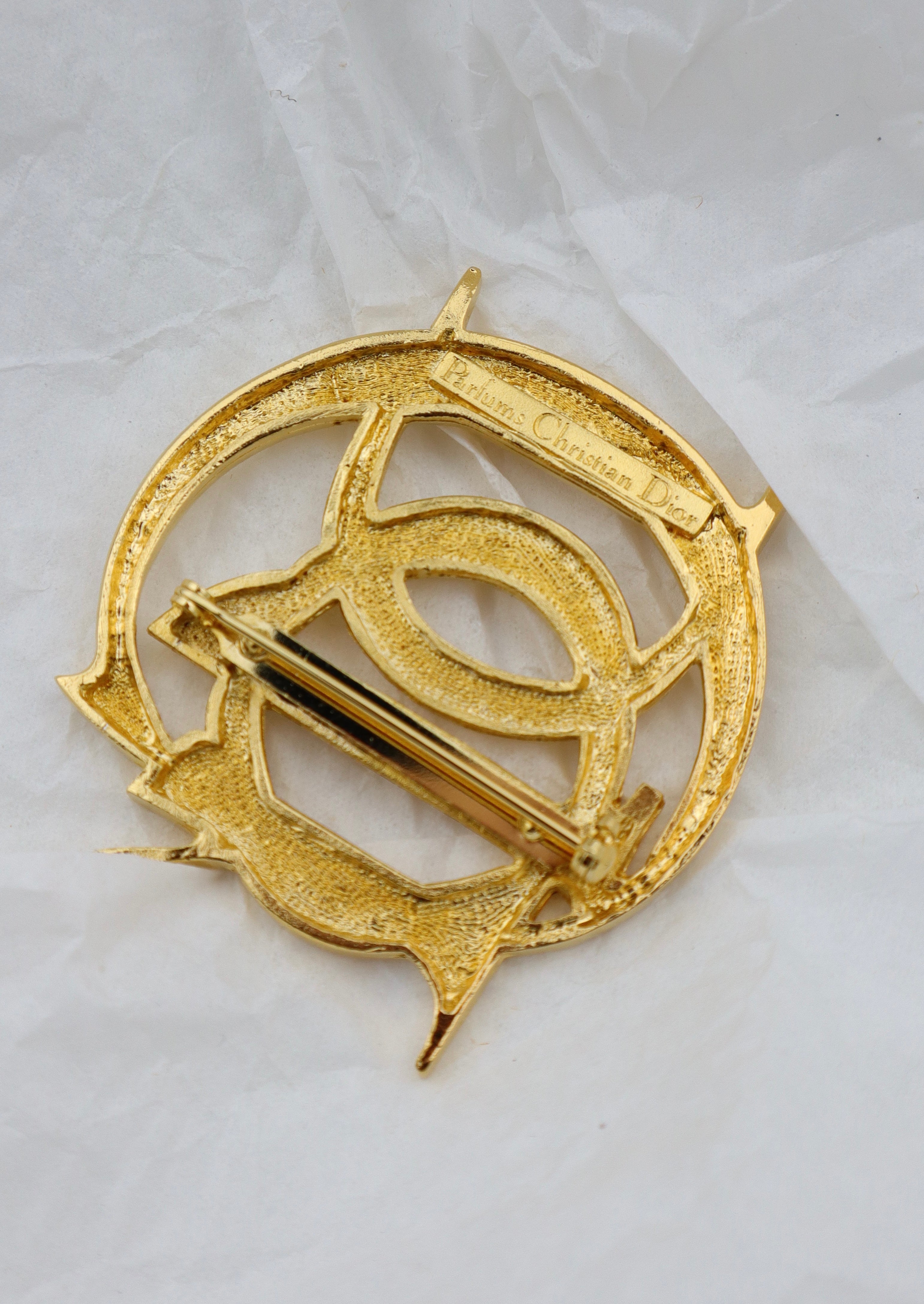 Christian Dior - broszka z monogramem