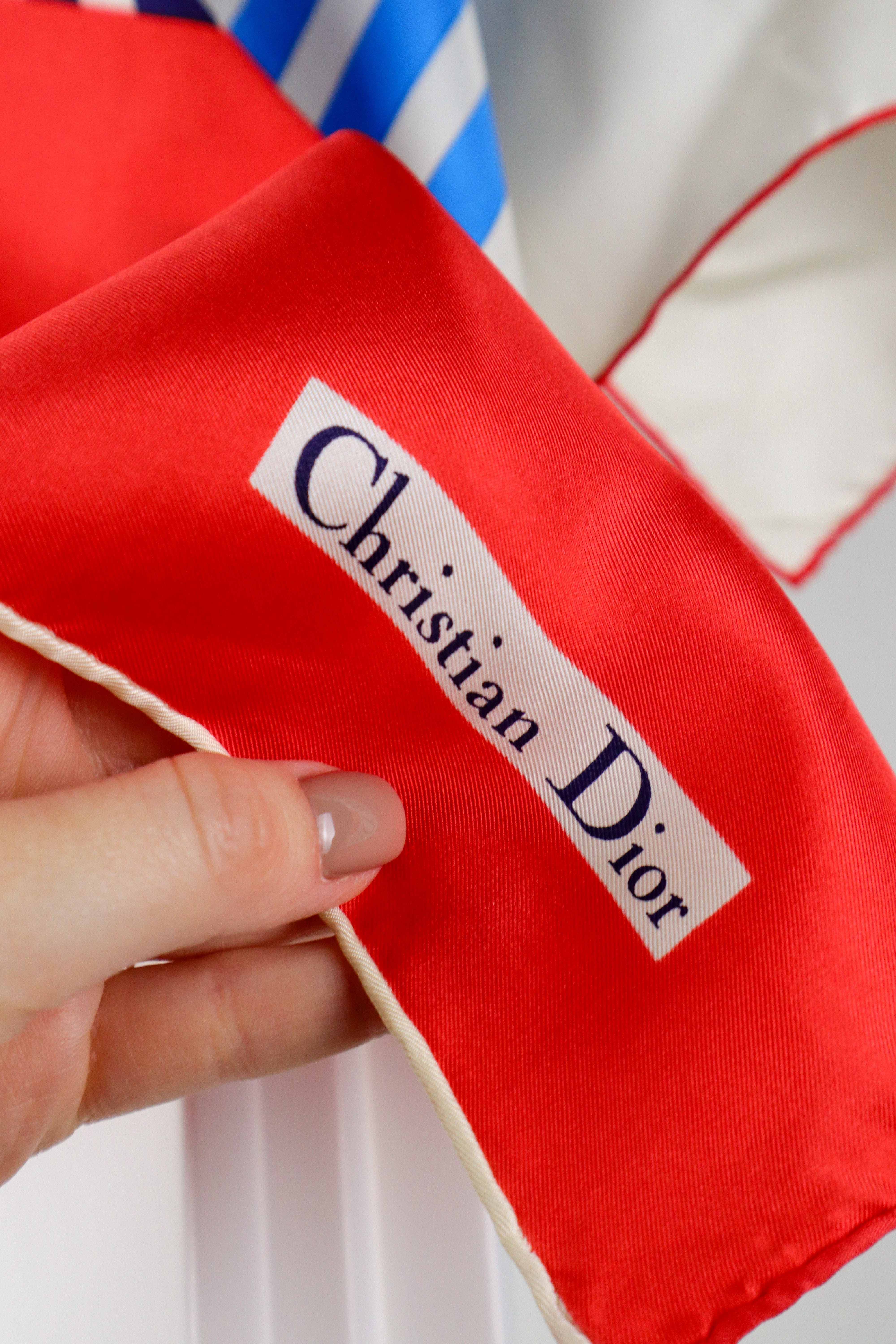 Christian Dior - jedwabna apaszka "Marine Lines"