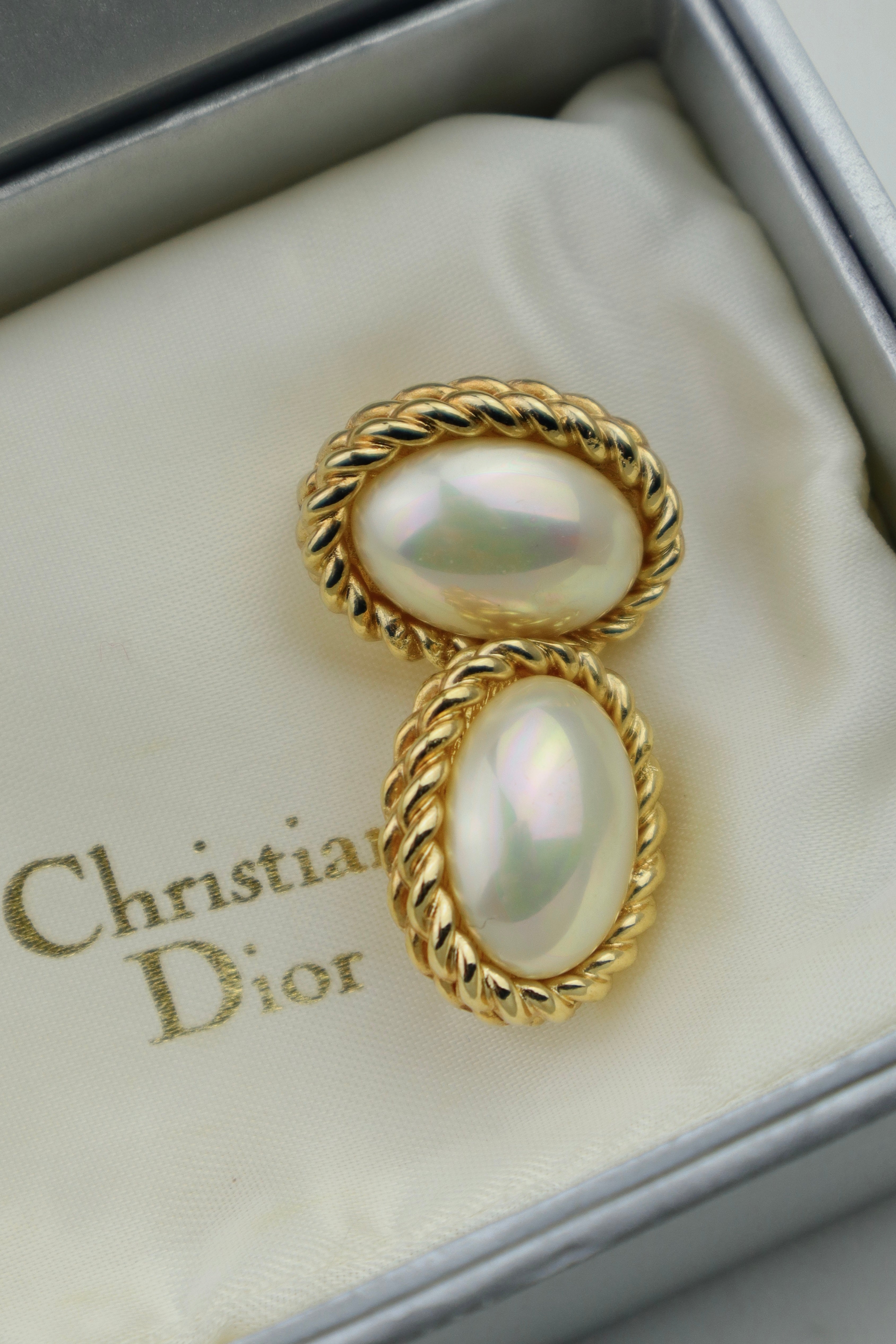 Christian Dior - owalne klipsy rope z perłą