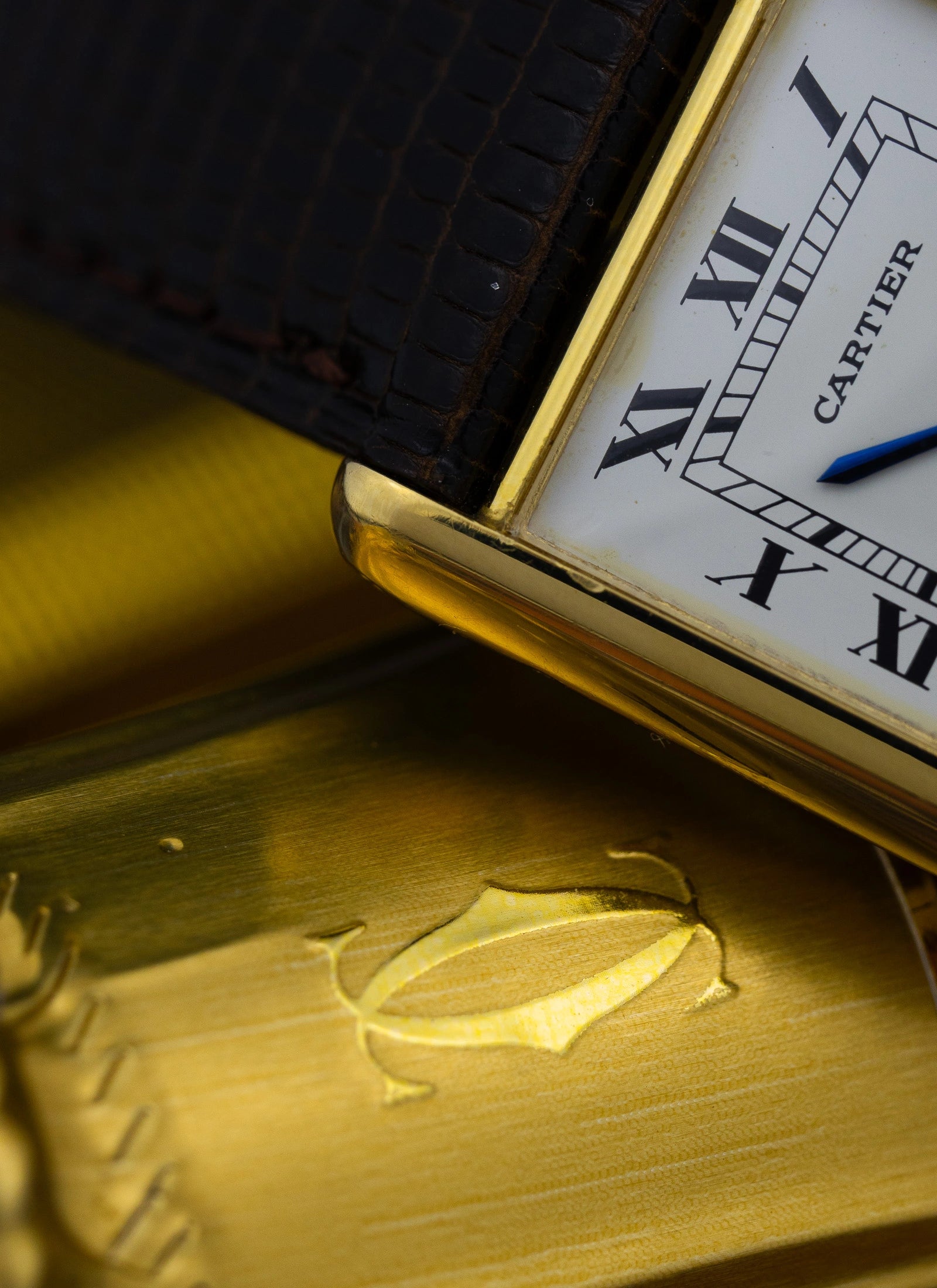 2000s 18K Cartier Tank M Size W1512856