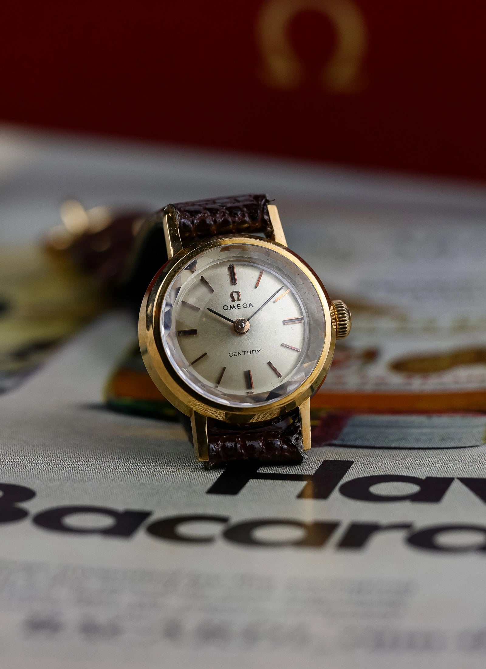 1964 18K Lady Omega Century Cocktail Watch 511.122 cal. 620 Box