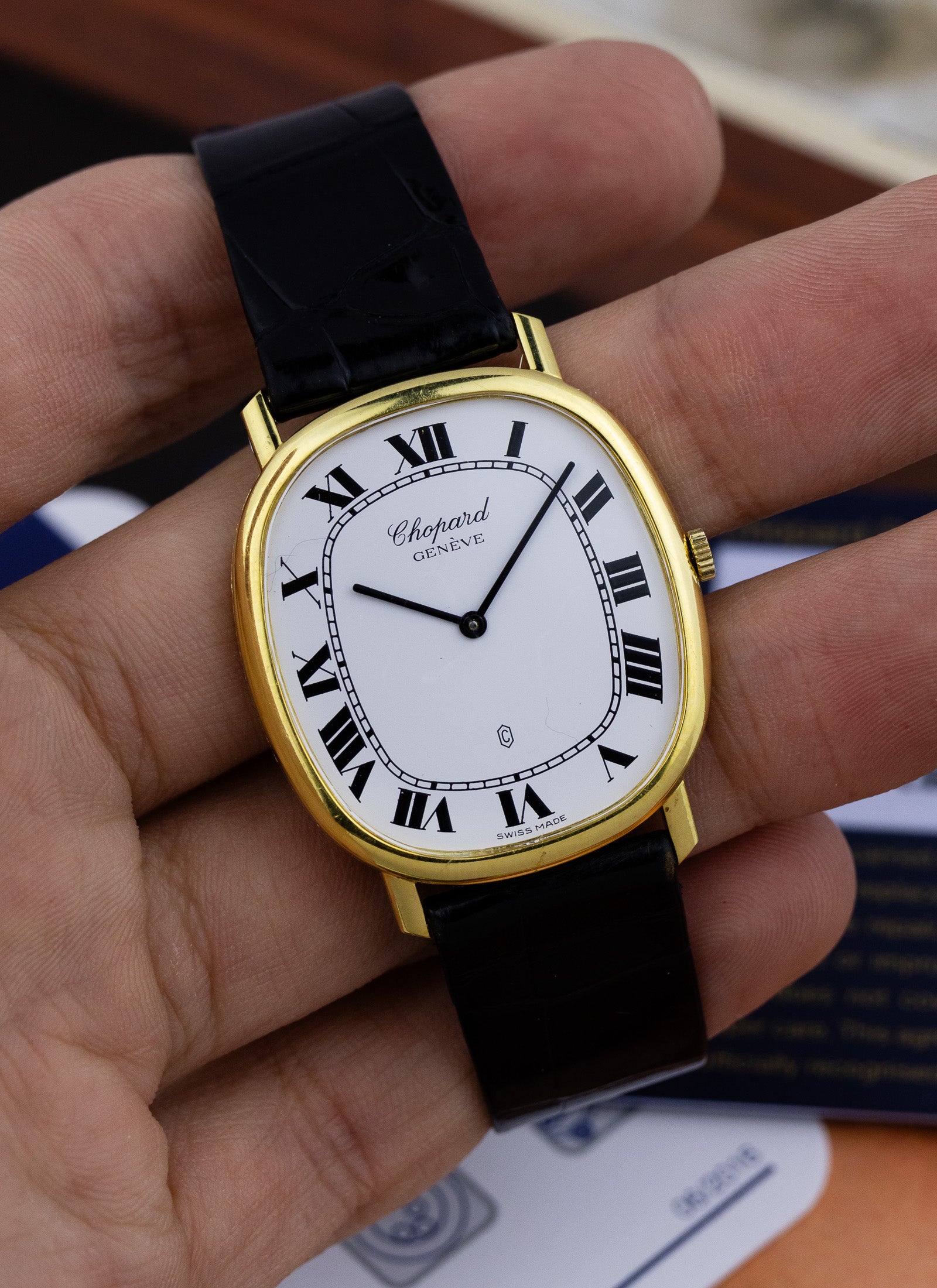 1980s 18K Chopard Ellipse Roman Dial 162152-0001 Service Card