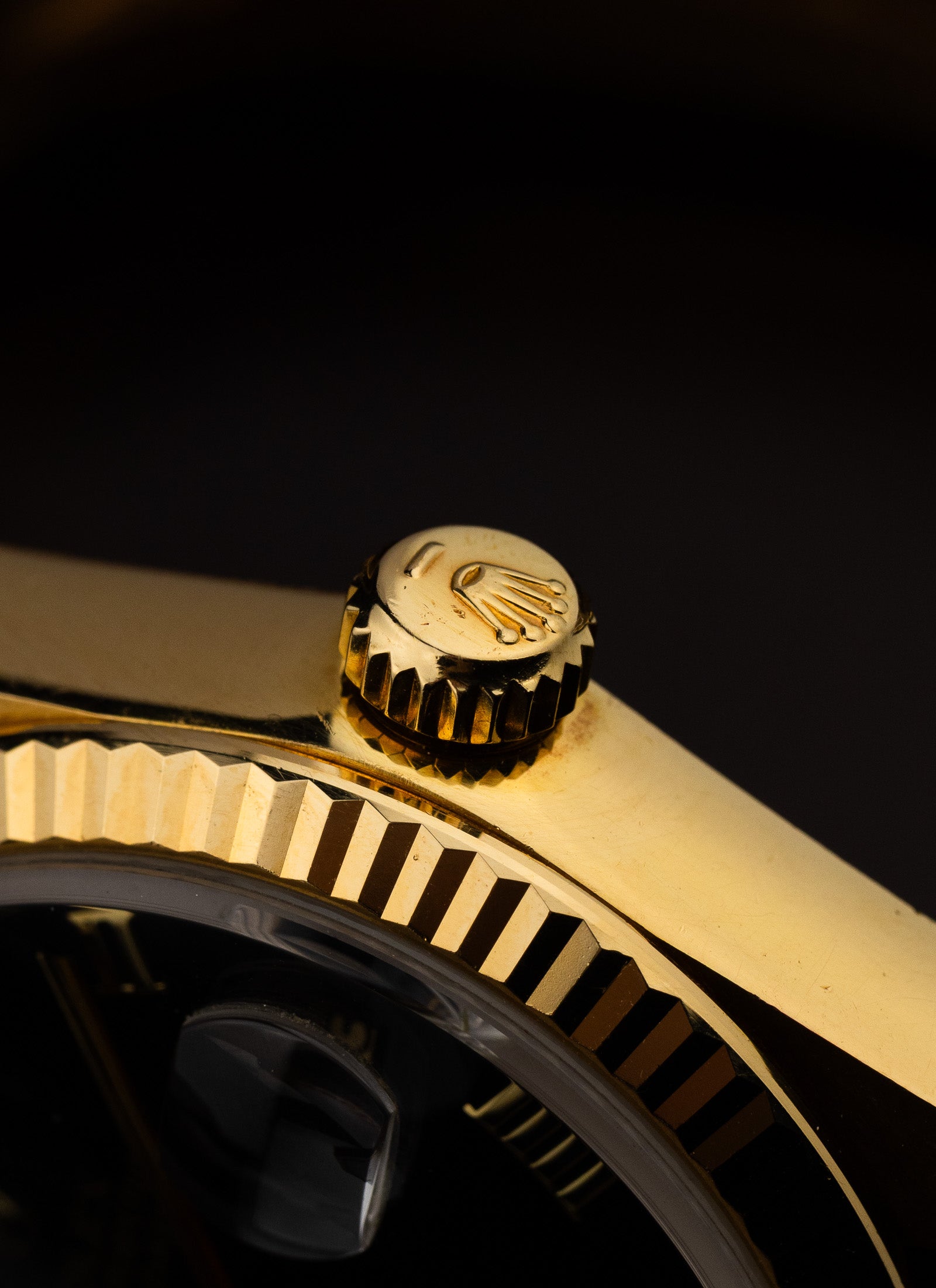 1981 18K Rolex Day-Date Black Pyramid Dial 18038 Box