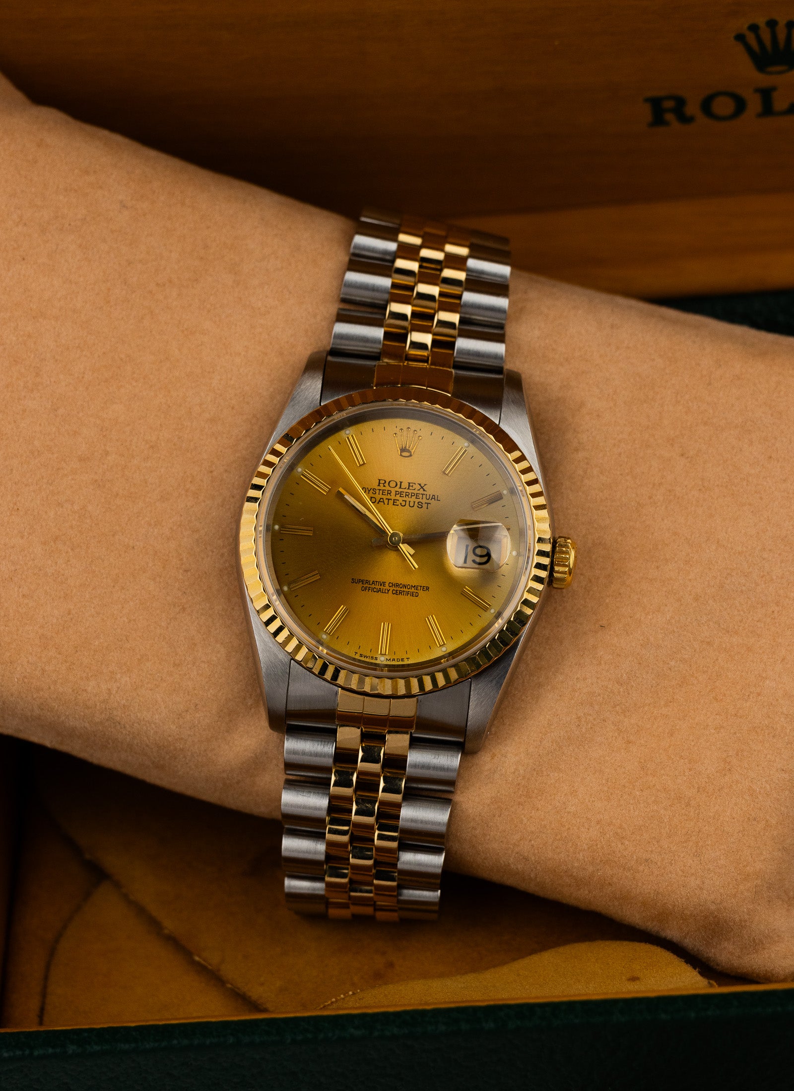 1991 Rolex Datejust Bicolor Champagne Dial 16233 Full Set