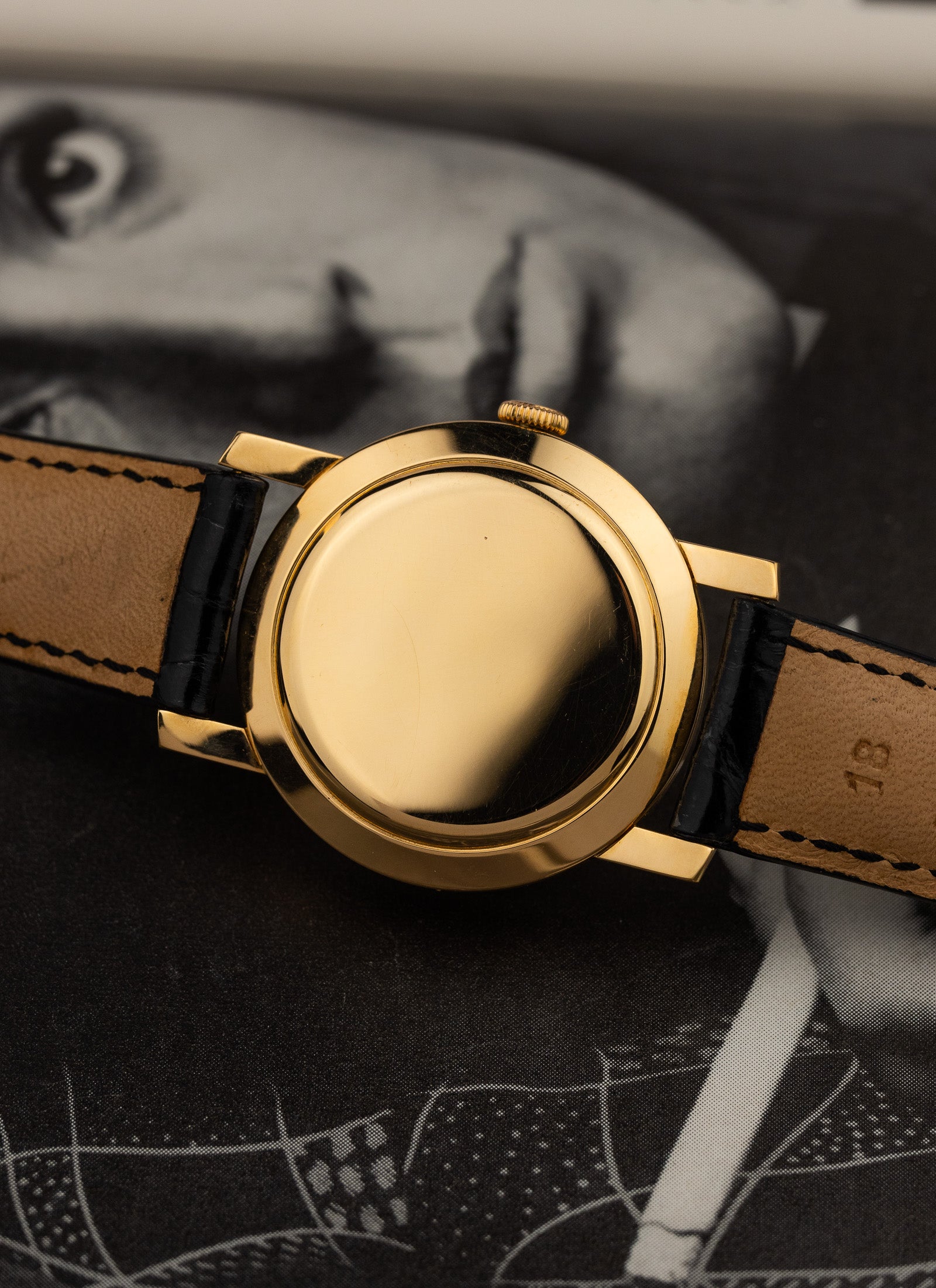 1960s 18K IWC Schaffhausen Engine Turned Bezel cal. 852