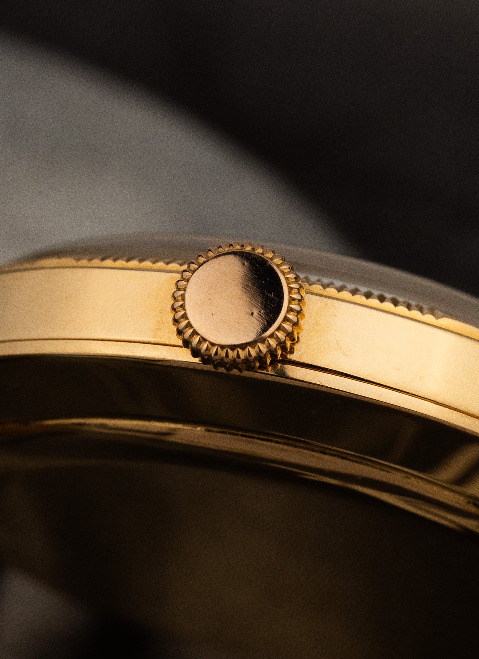 1960s 18K IWC Schaffhausen Engine Turned Bezel cal. 852