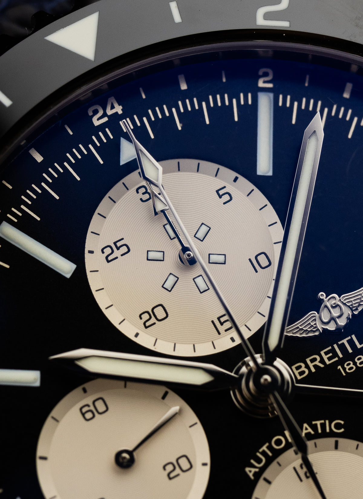 2015 Breitling Chronoliner Y2431012/BE10 Full Set