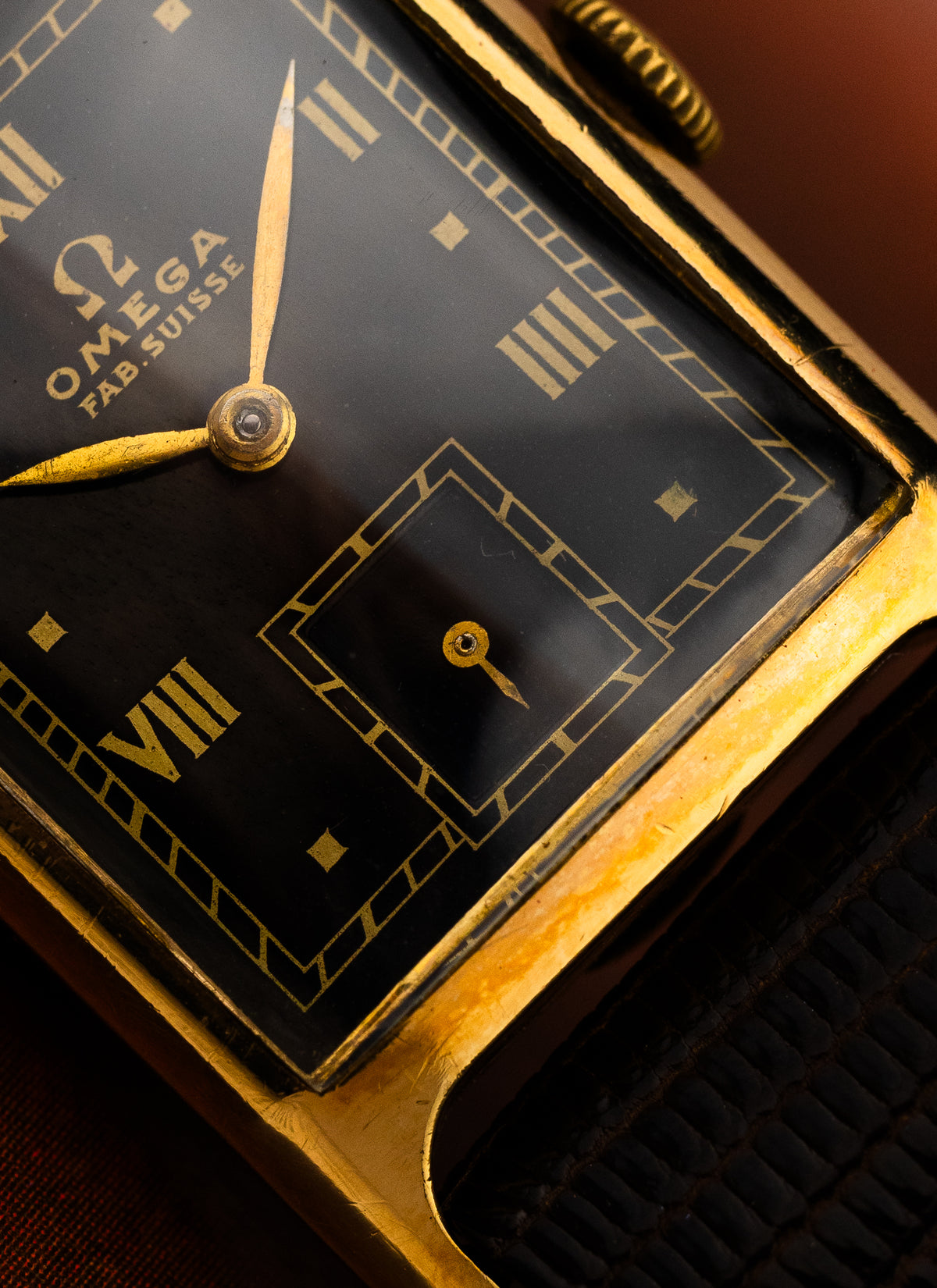 1944 18K Omega Tank Art Déco Fab. Suisse