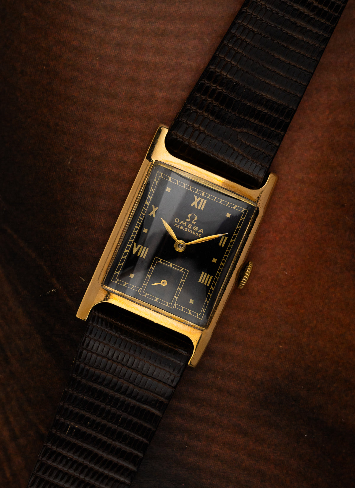 1944 18K Omega Tank Art Déco Fab. Suisse