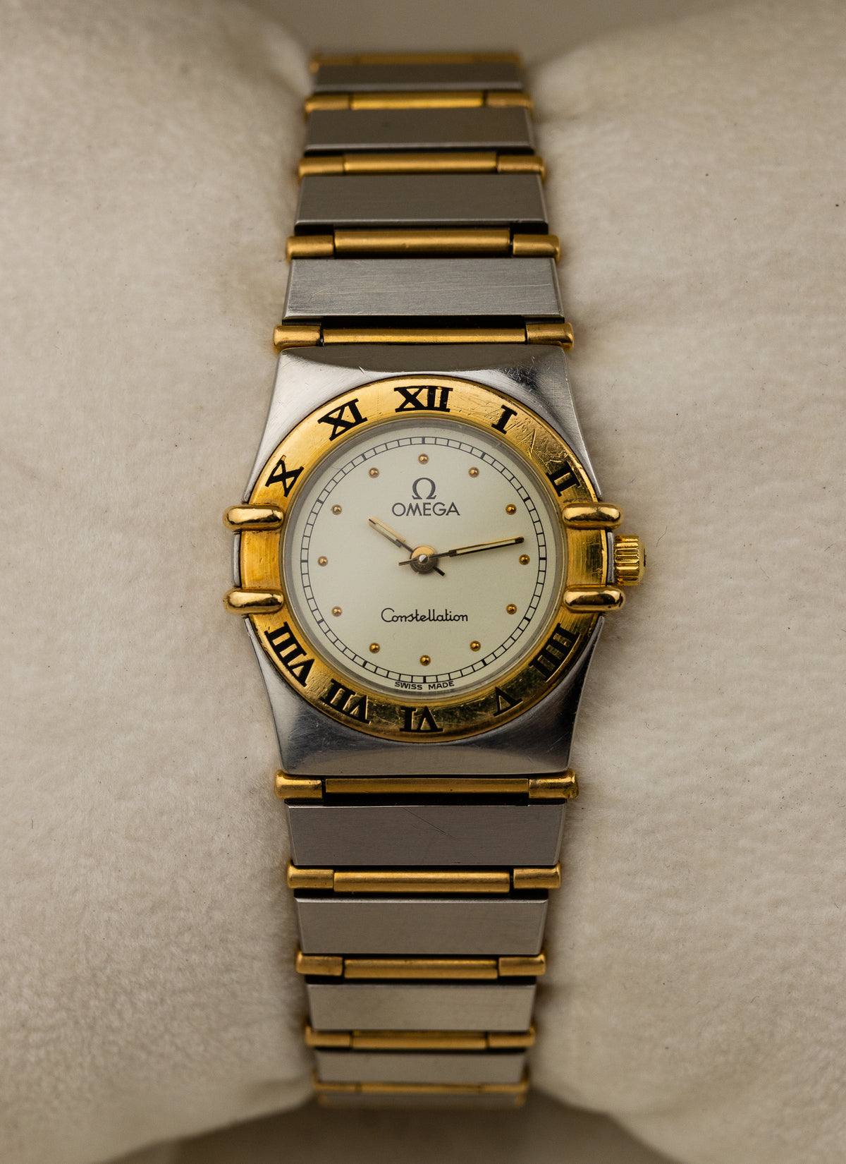 1980s Lady Omega Constellation Manhattan Bicolor Full Bar 795.1080 Box