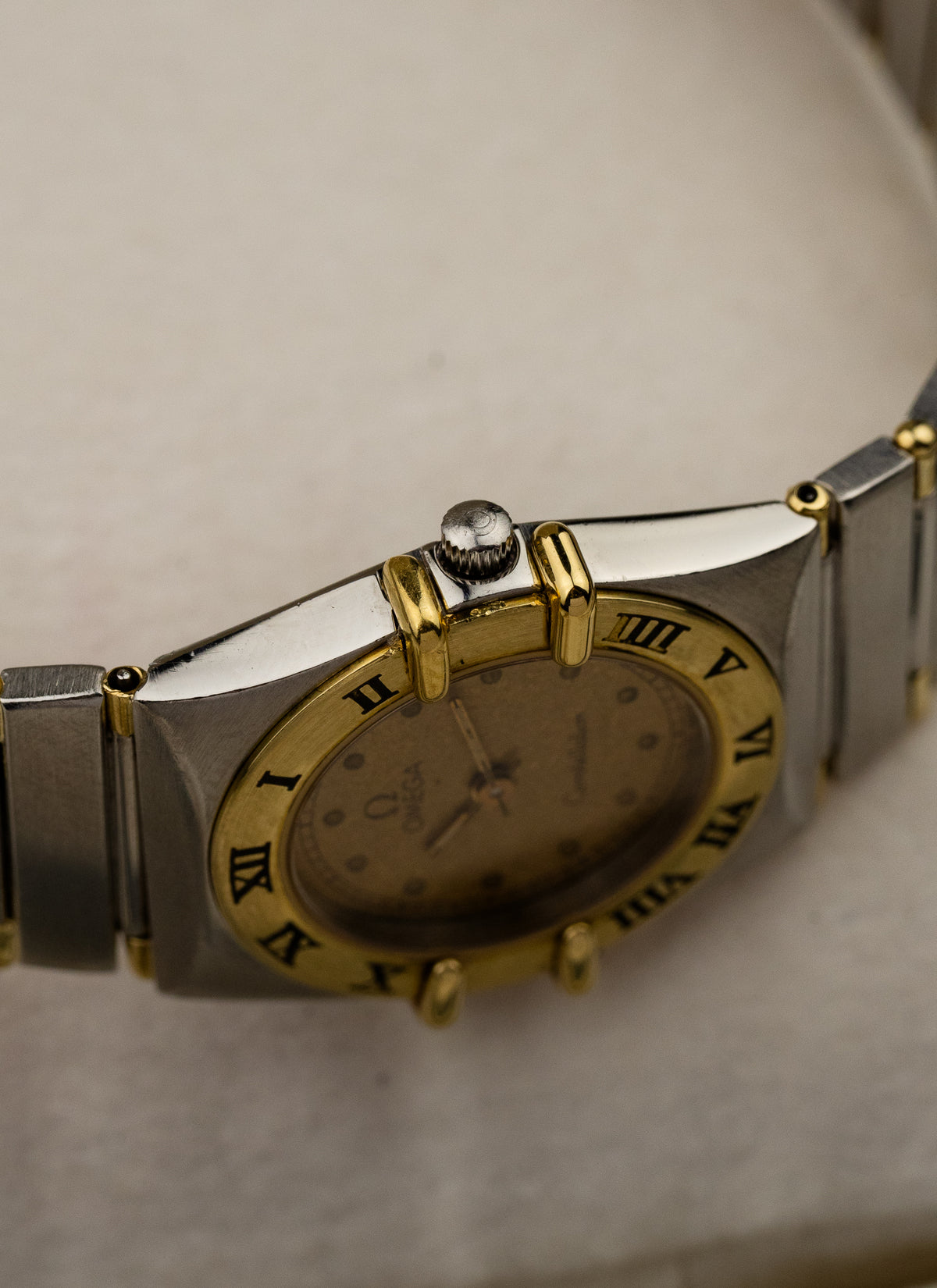 1984 Lady Omega Constellation Manhattan Bicolor 795.0849 cal. 1455 Box