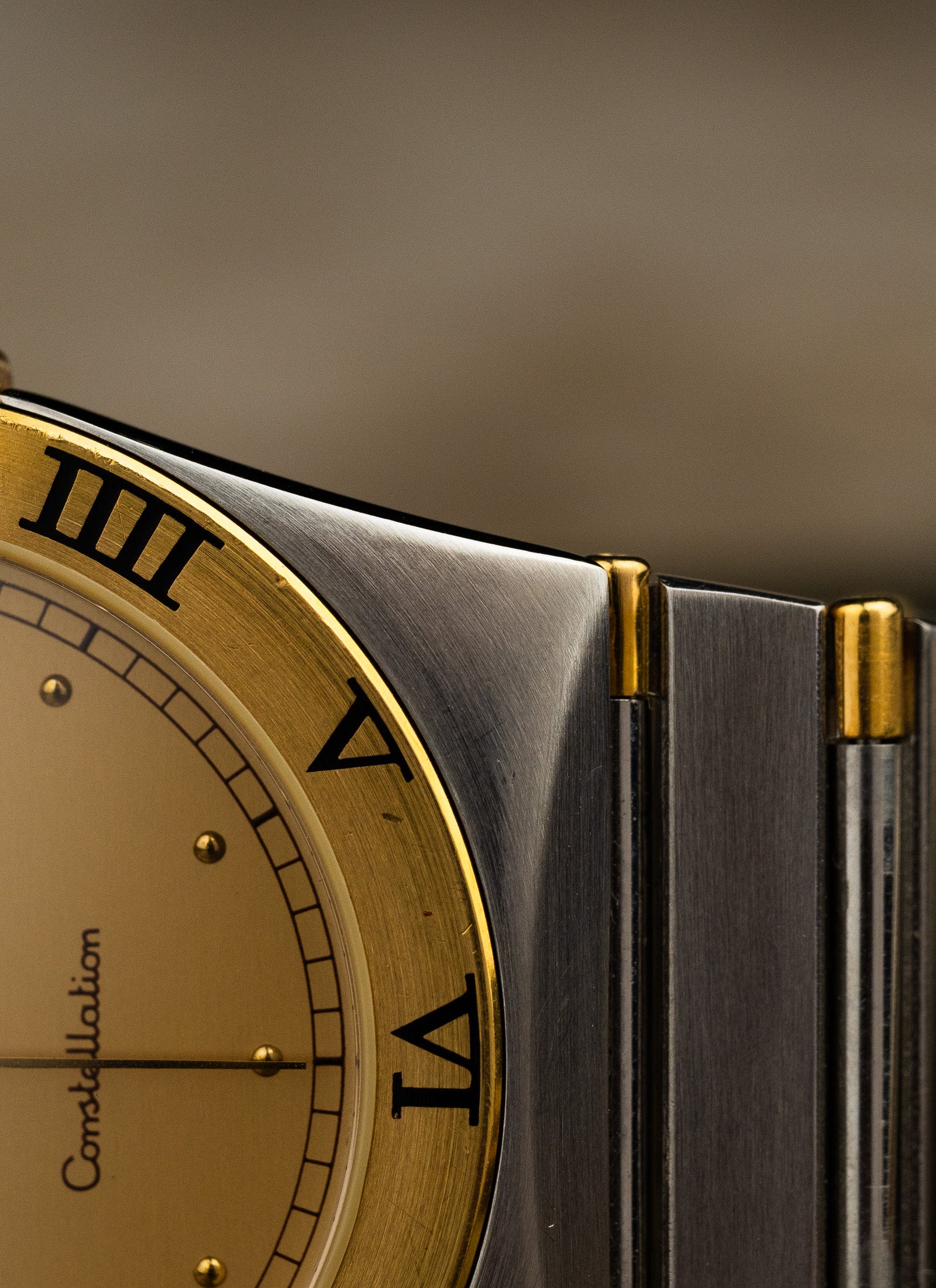 1989 Omega Constellation Manhattan Bicolor 396.1070 cal. 1441