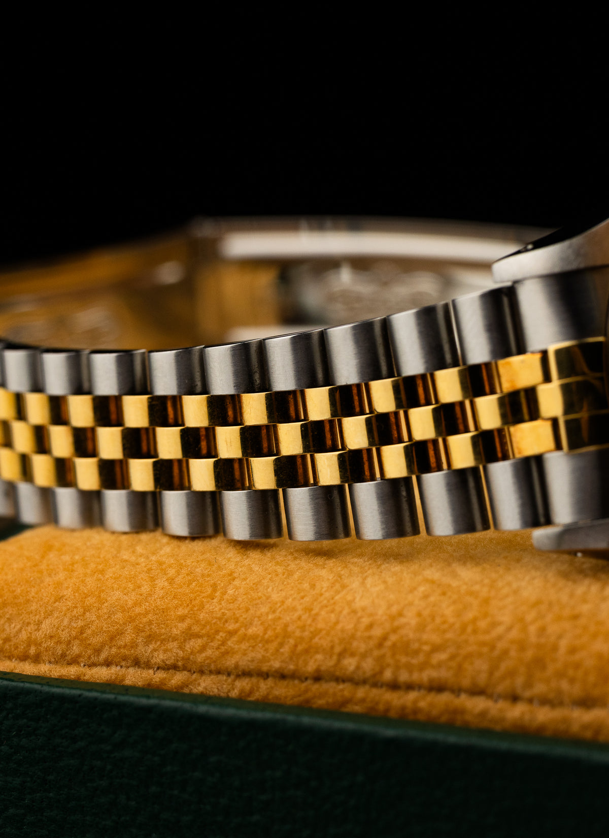 1991 Rolex Datejust Champagne Dial Bicolor 16233 Full Set
