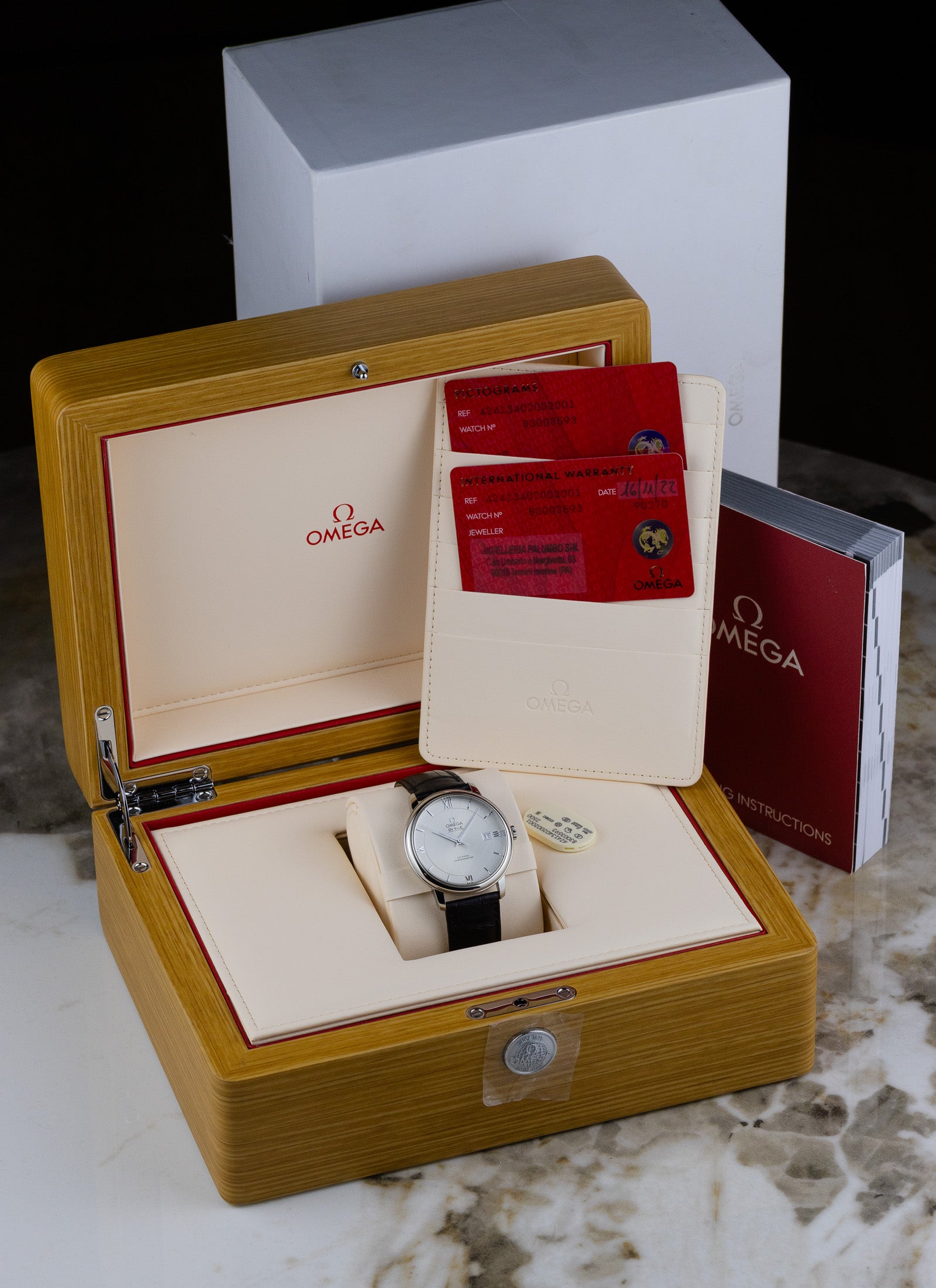 2022 Omega De Ville Prestige 424.13.40.20.02.001 cal. 2500 Serviced Full Set