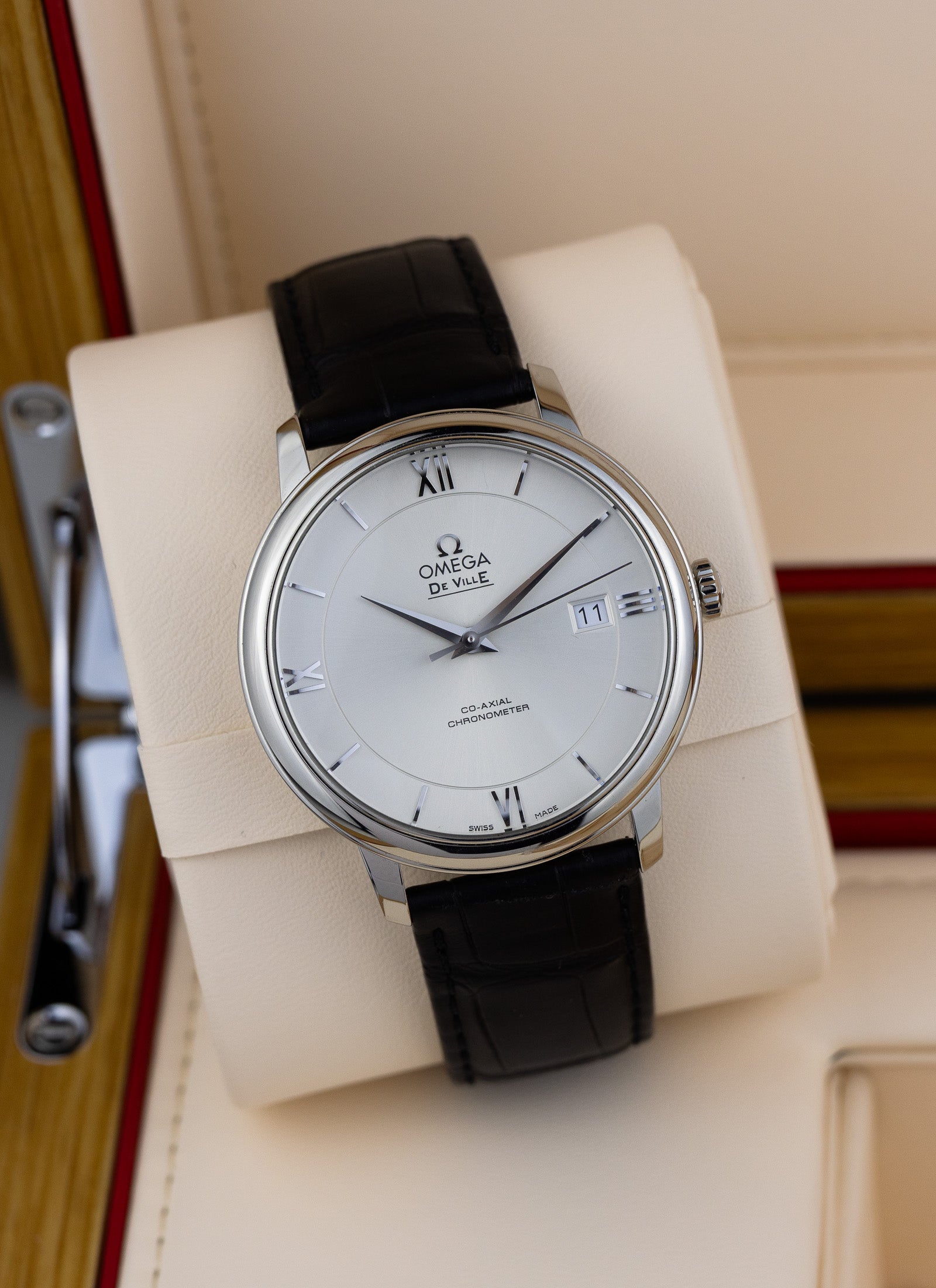 2022 Omega De Ville Prestige 424.13.40.20.02.001 cal. 2500 Serviced Full Set